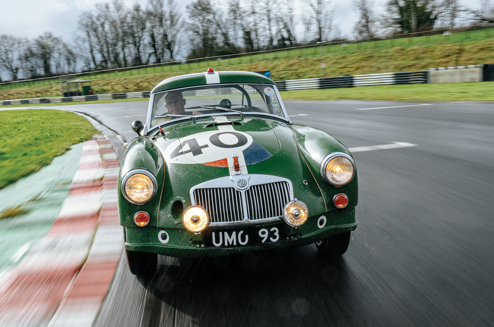 Classic & Sports Car – MGA Twin Cam: on track in an ex-works racer