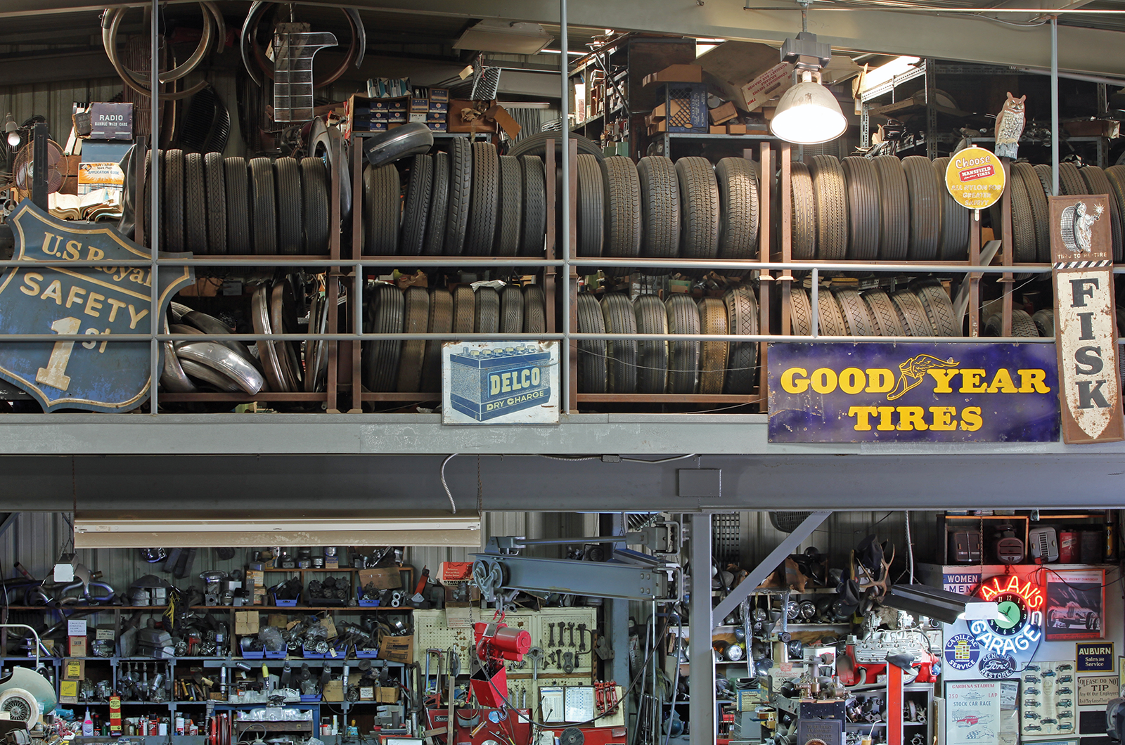 Classic & Sports Car – The specialist: Alan Mest Antique Automobile