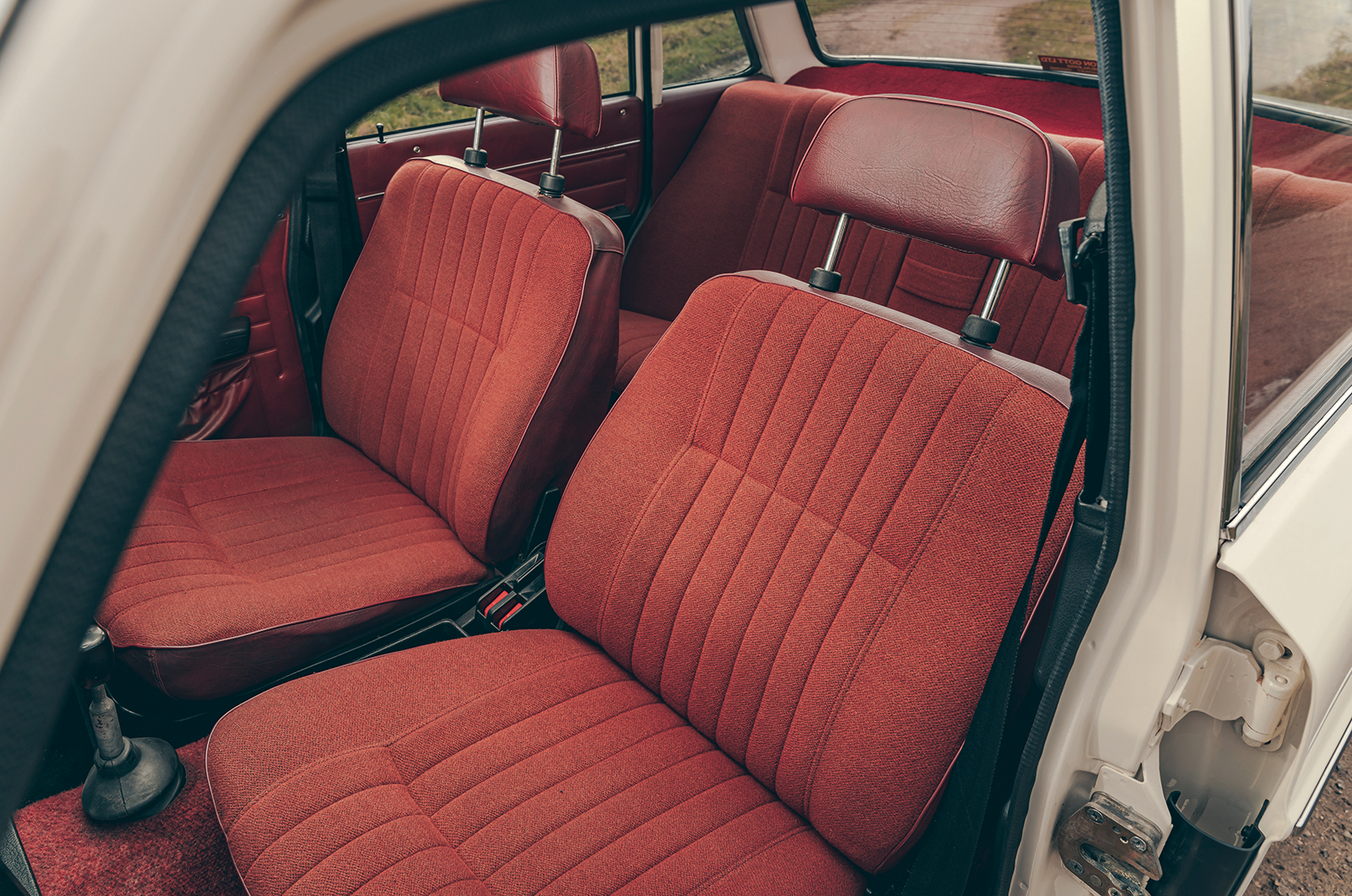 Classic & Sports Car – Volvo 144E: return of the Saint