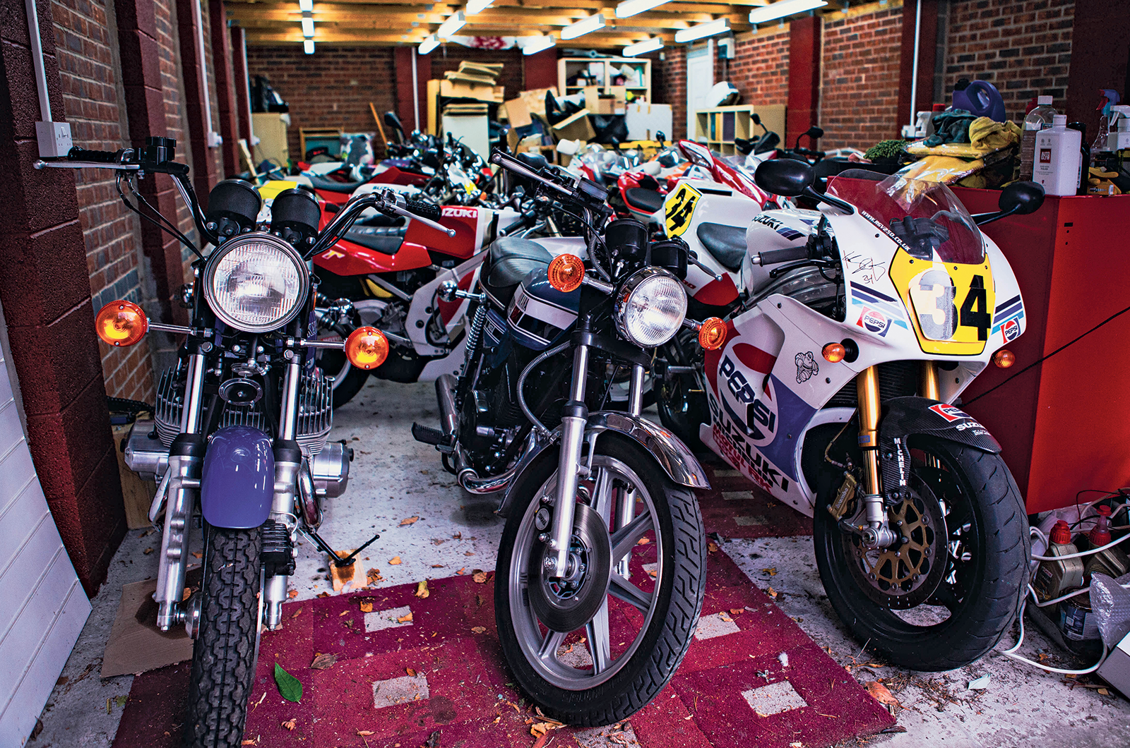 Classic & Sports Car – Also in my garage: sports cars and race-replica motorcycles