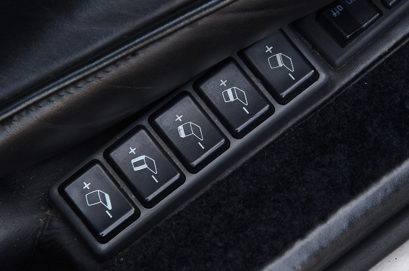 Classic & Sports Car – Aston Martin Virage 6.3: stop-gap treasure