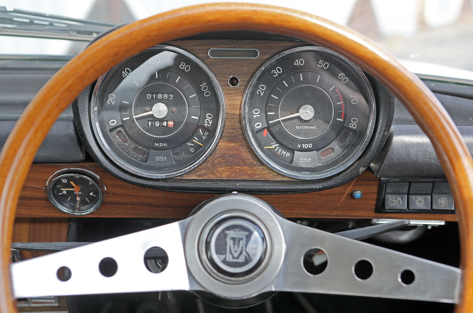 Classic & Sports Car – Fiat Samantha: Vignale’s little beauty