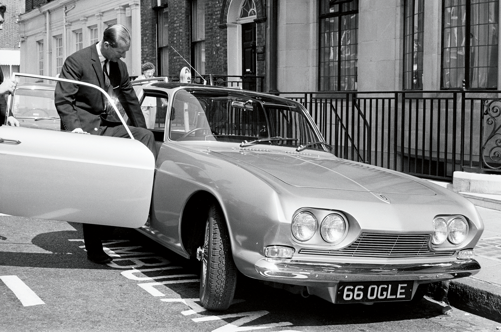 Classic & Sports Car – Middlebridge Scimitar GTE: by Royal appointment