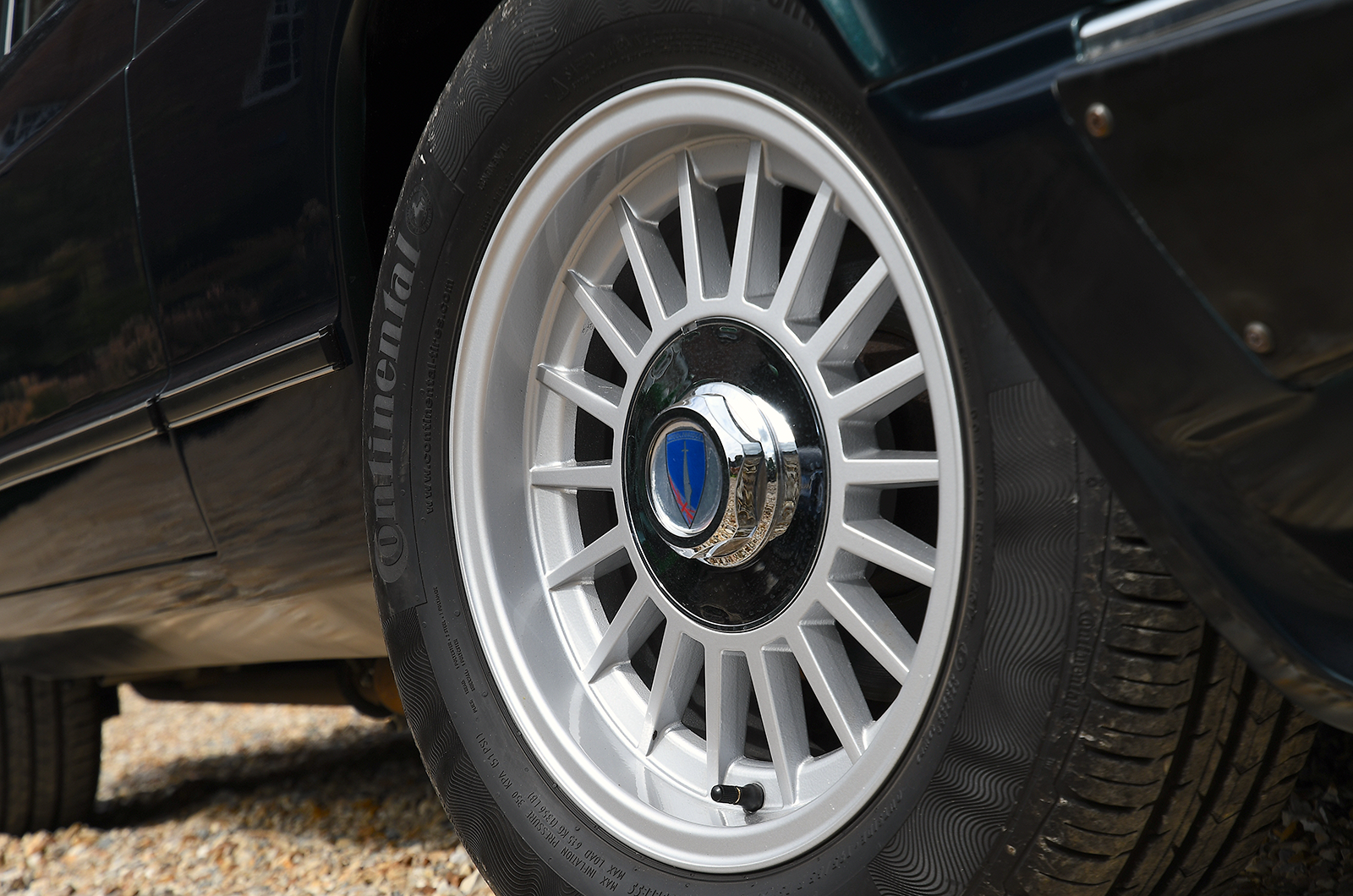 Classic & Sports Car – Middlebridge Scimitar GTE: by Royal appointment