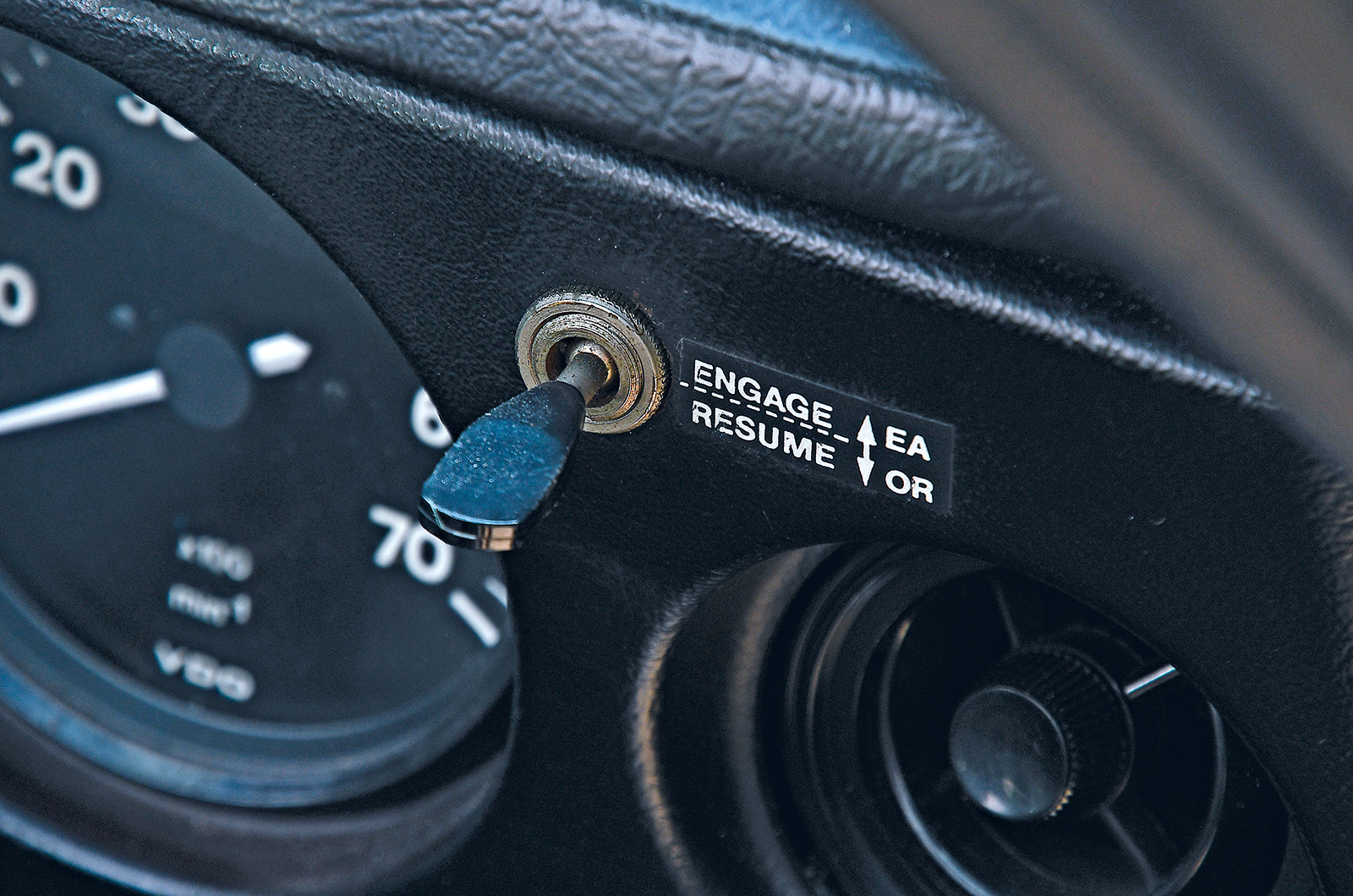 Classic & Sports Car – Middlebridge Scimitar GTE: by Royal appointment