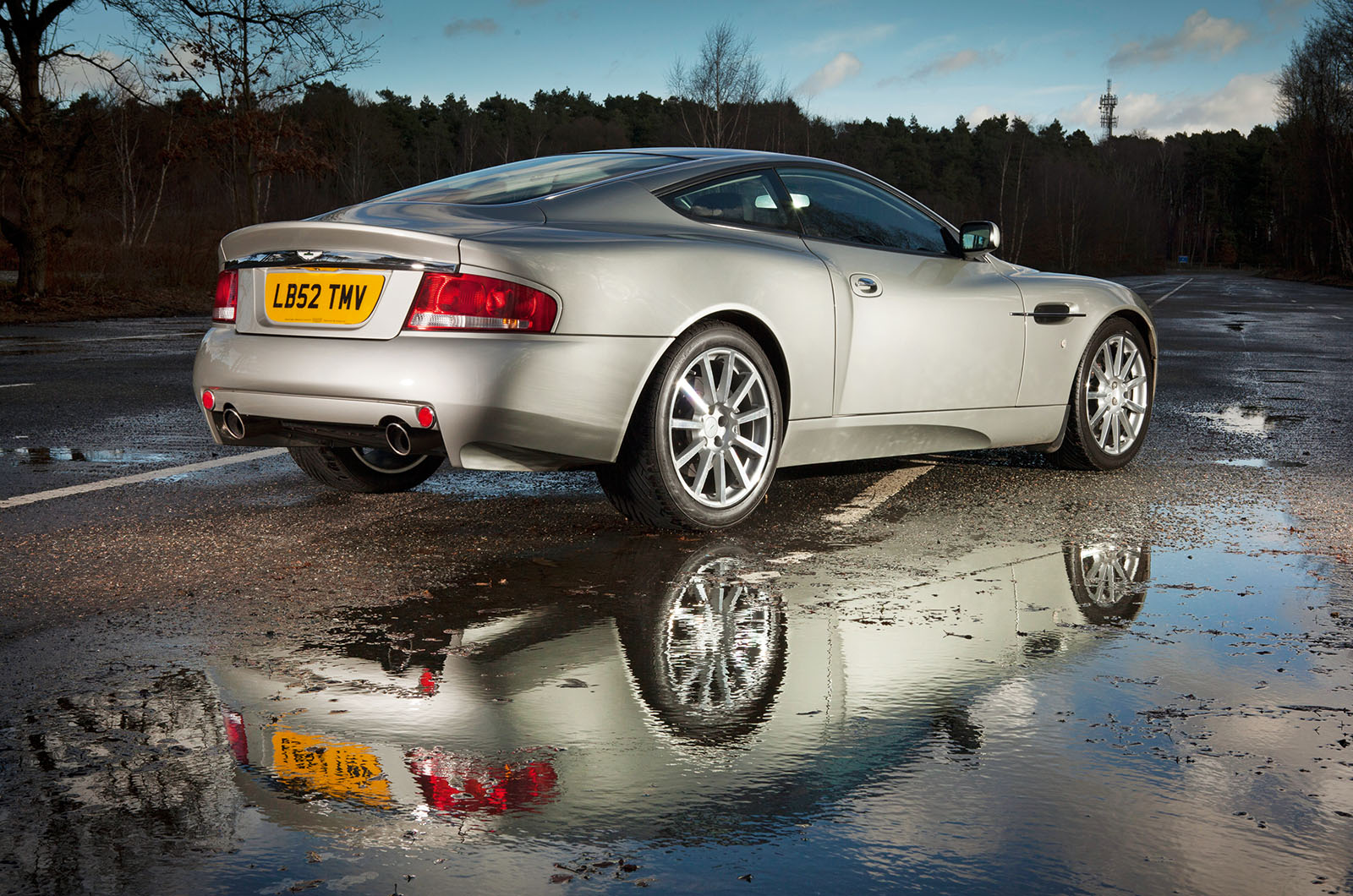 Classic & Sports Car – Aston Martin Vanquish: culture shock