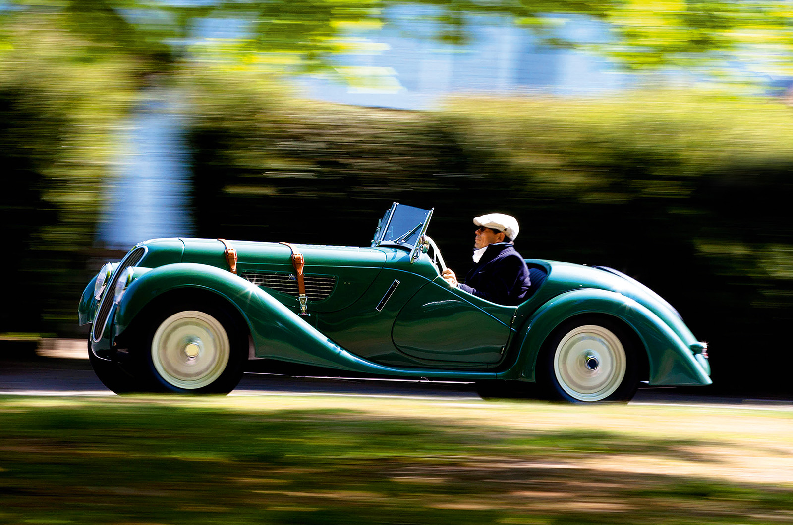 Classic & Sports Car – BMW 328: welcome to the modern world