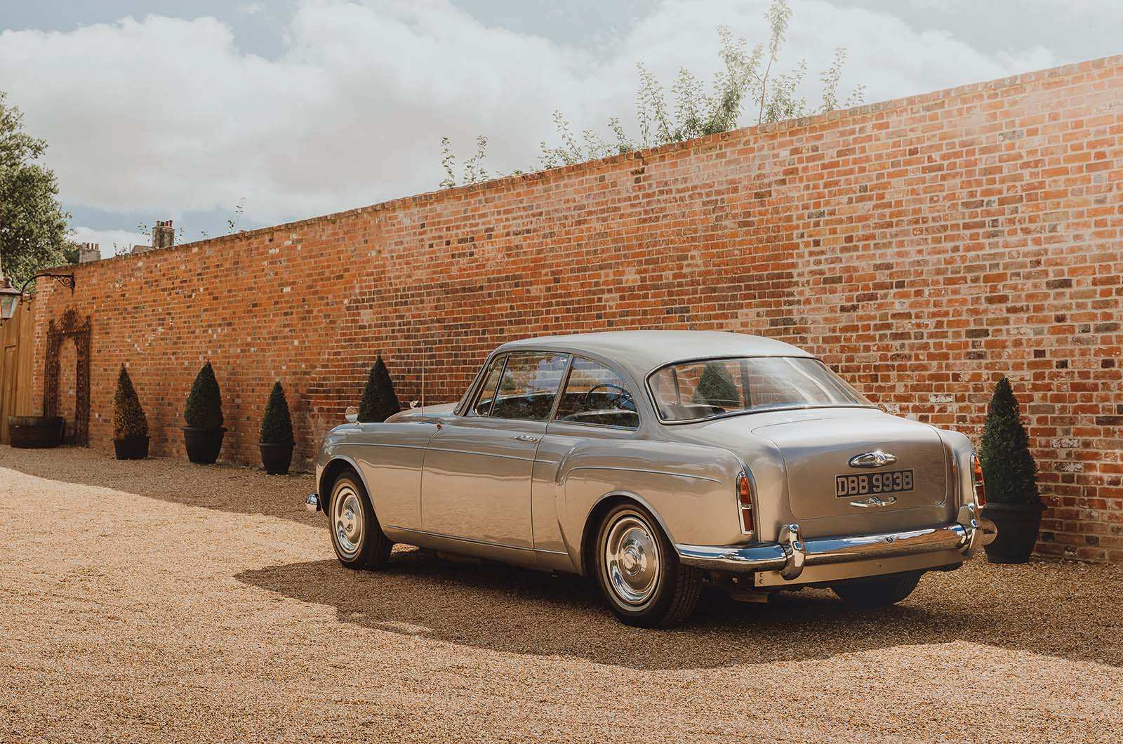 Classic & Sports Car – Unique Bentley S2 Continental: chop and change