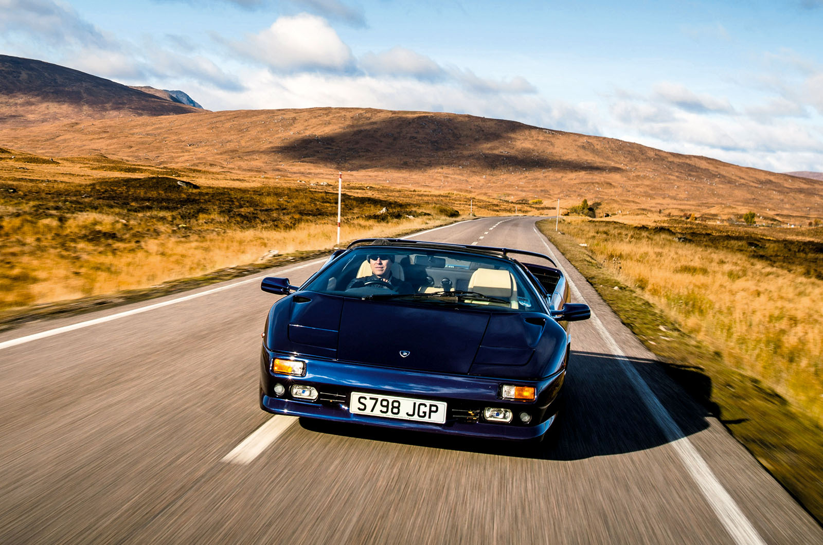 Classic & Sports Car – Lamborghini Diablo VT Roadster: Monarch of the Glen