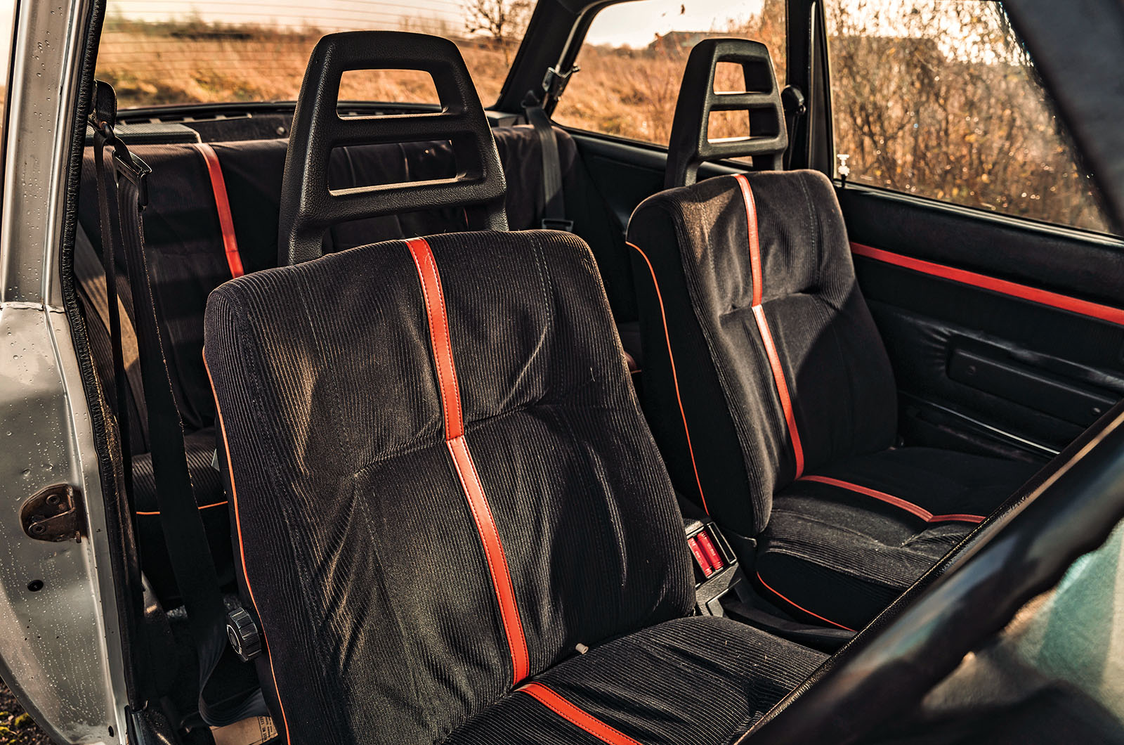 Classic & Sports Car – Volvo 242 GT: the flying brick