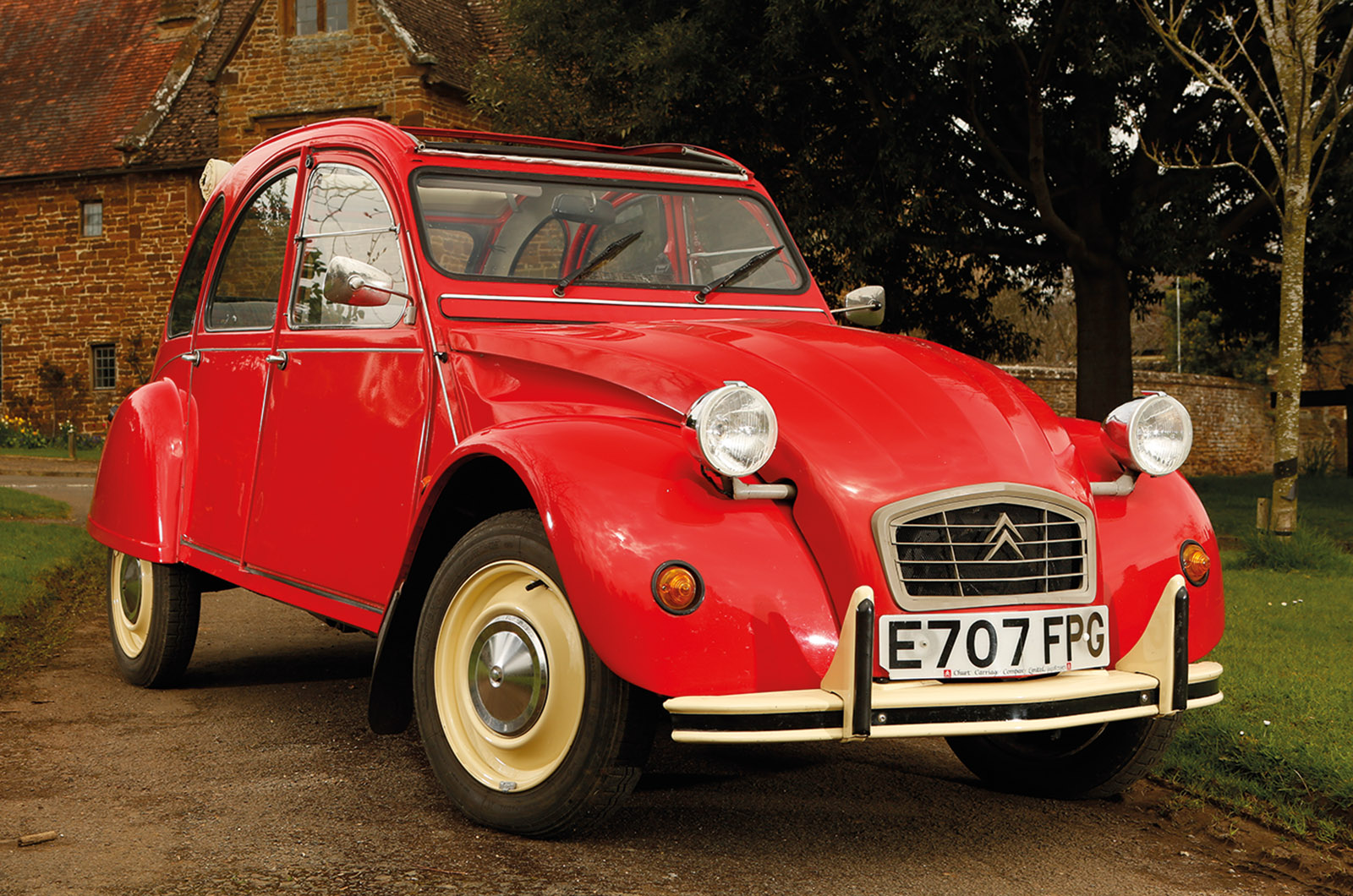 Classic & Sports Car – Citroën 2CV to return