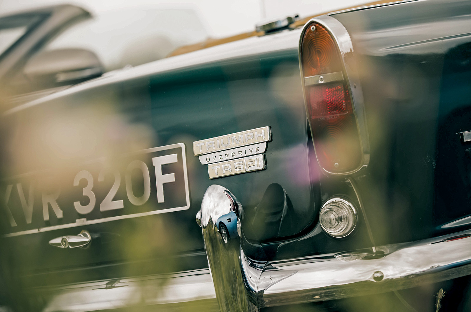 Classic & Sports Car – Aston Martin vs Jaguar vs Triumph vs AC vs Austin-Healey vs Bristol: best of British