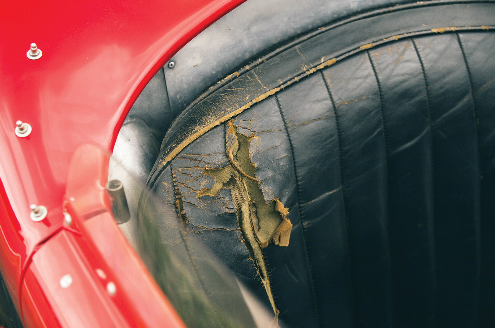 Classic & Sports Car – Aston Martin vs Jaguar vs Triumph vs AC vs Austin-Healey vs Bristol: best of British