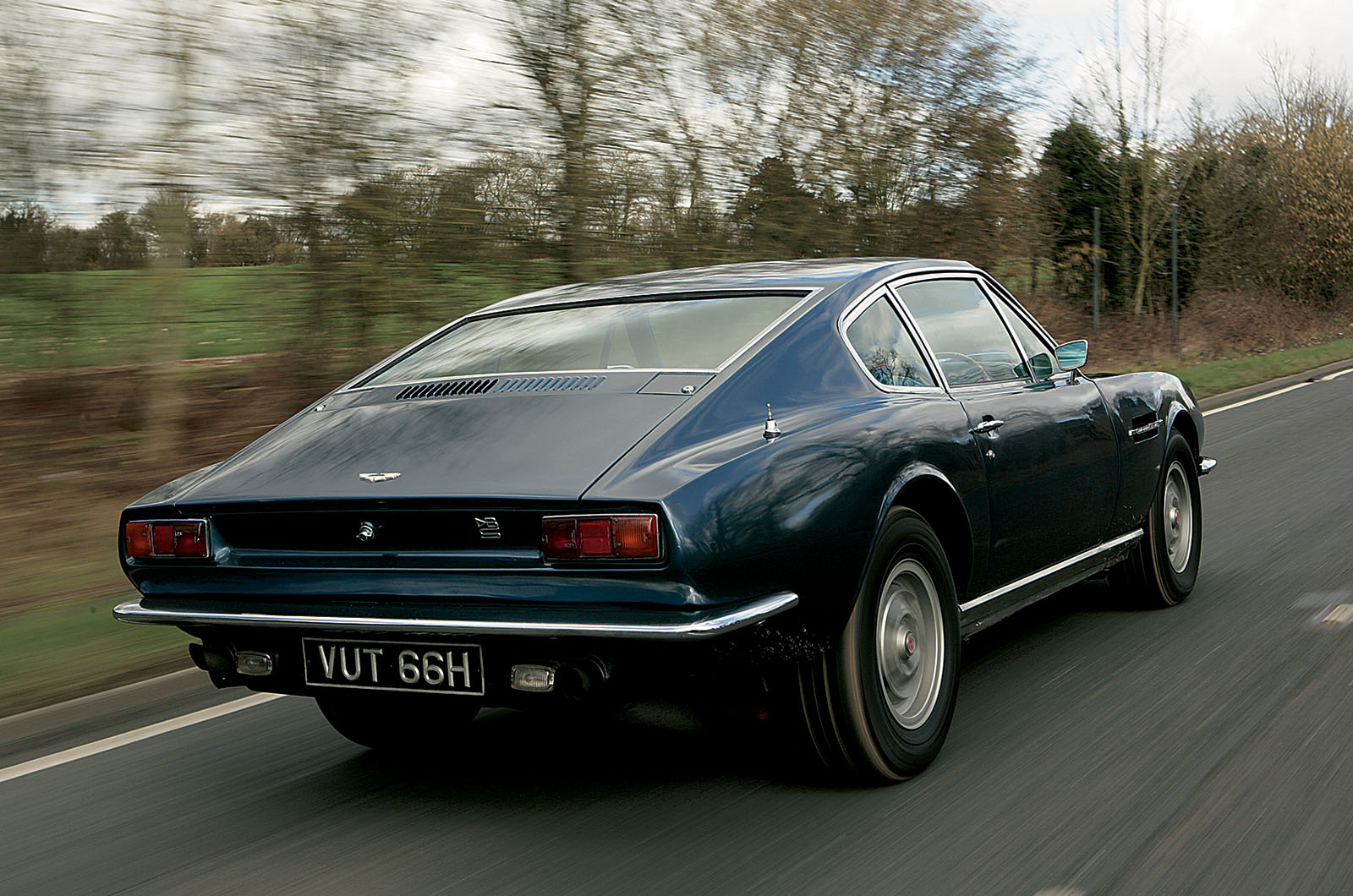 Classic & Sports Car – Aston Martin DBS V8 vs Jensen Interceptor SP vs Gordon-Keeble GK1: ’60s GT showdown