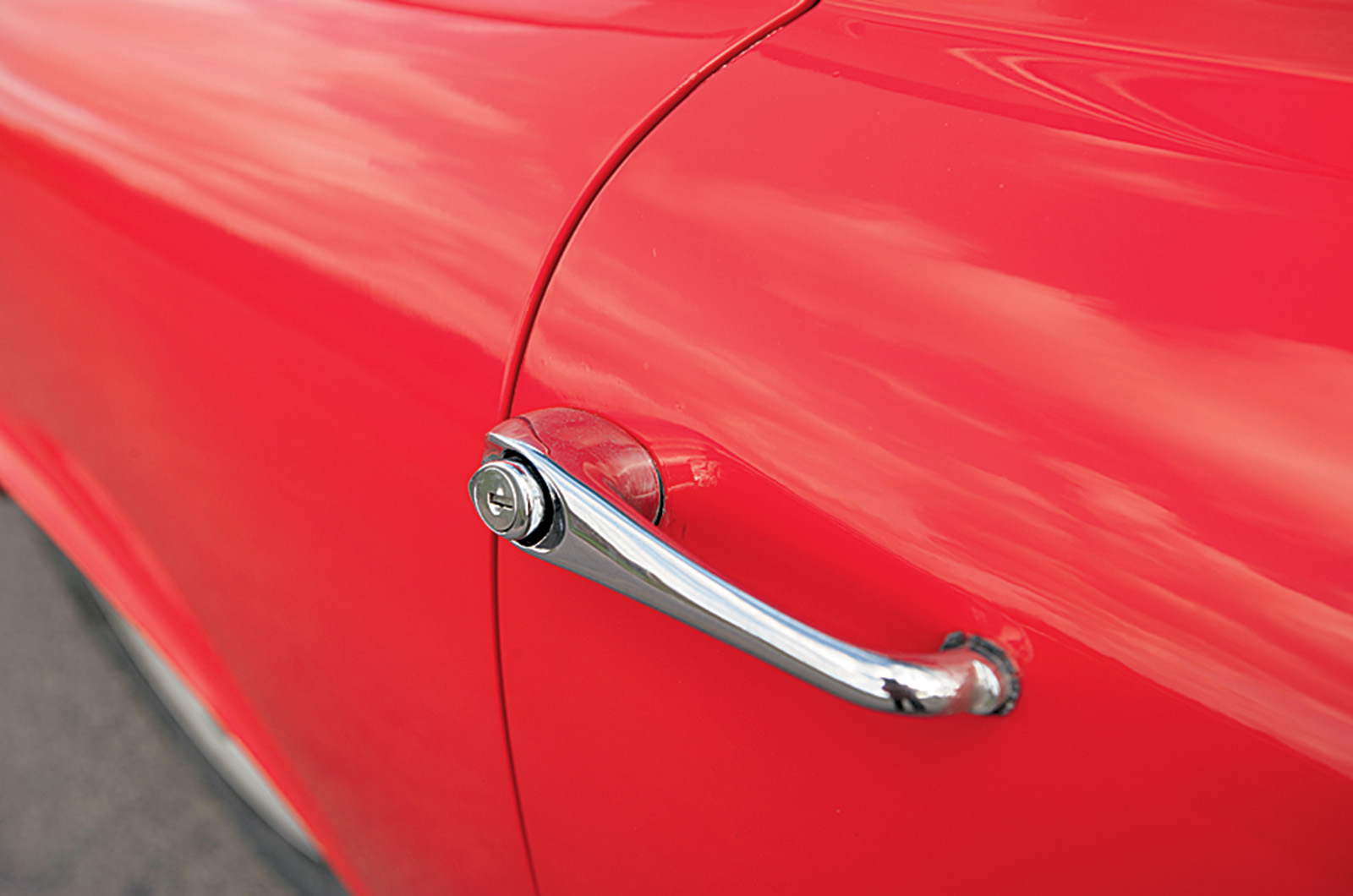 Classic & Sports Car – Aston Martin DBS V8 vs Jensen Interceptor SP vs Gordon-Keeble GK1: ’60s GT showdown