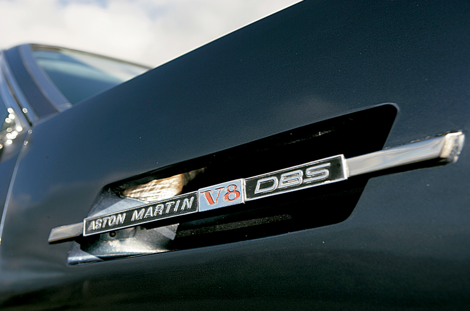 Classic & Sports Car – Aston Martin DBS V8 vs Jensen Interceptor SP vs Gordon-Keeble GK1: ’60s GT showdown