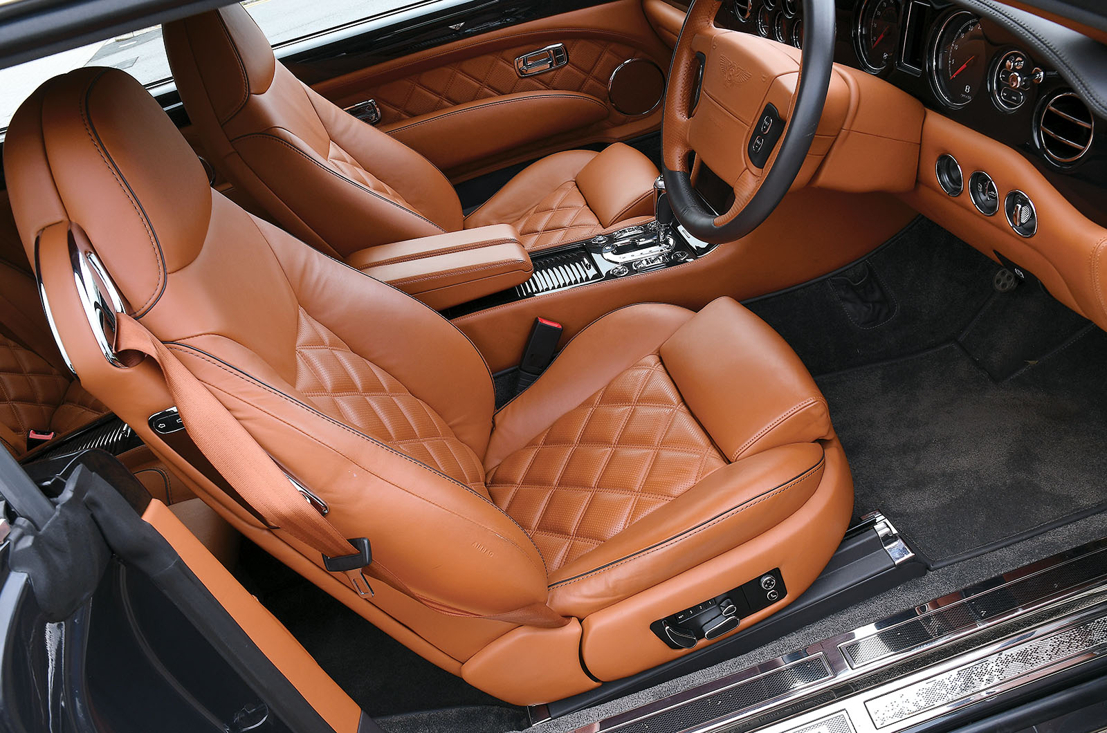 Classic & Sports Car – Bentley Continental R Mulliner, Brooklands and Azure T: a new era