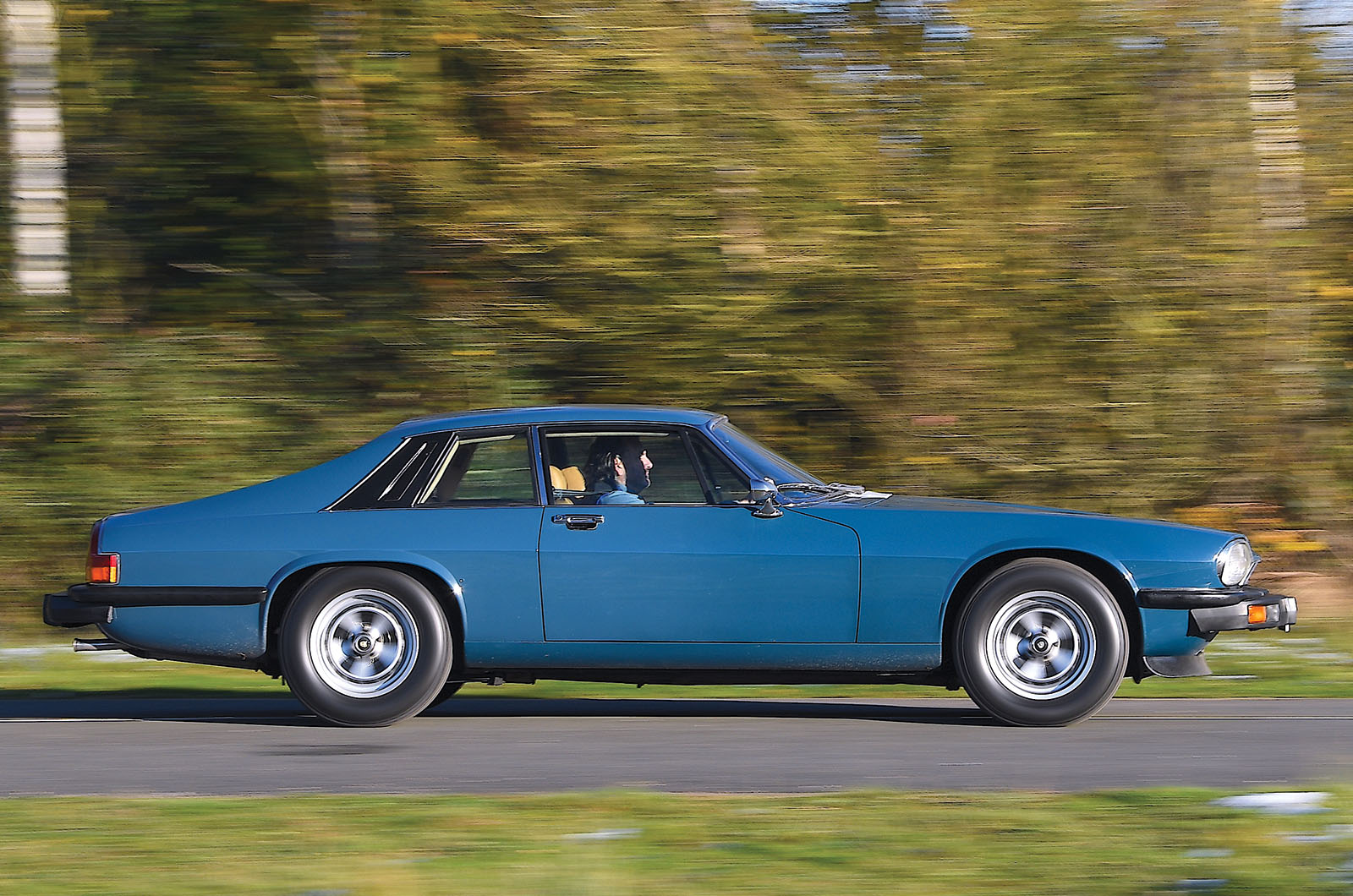 Classic & Sports Car – Jaguar XJ-S at 50: cream of the cats