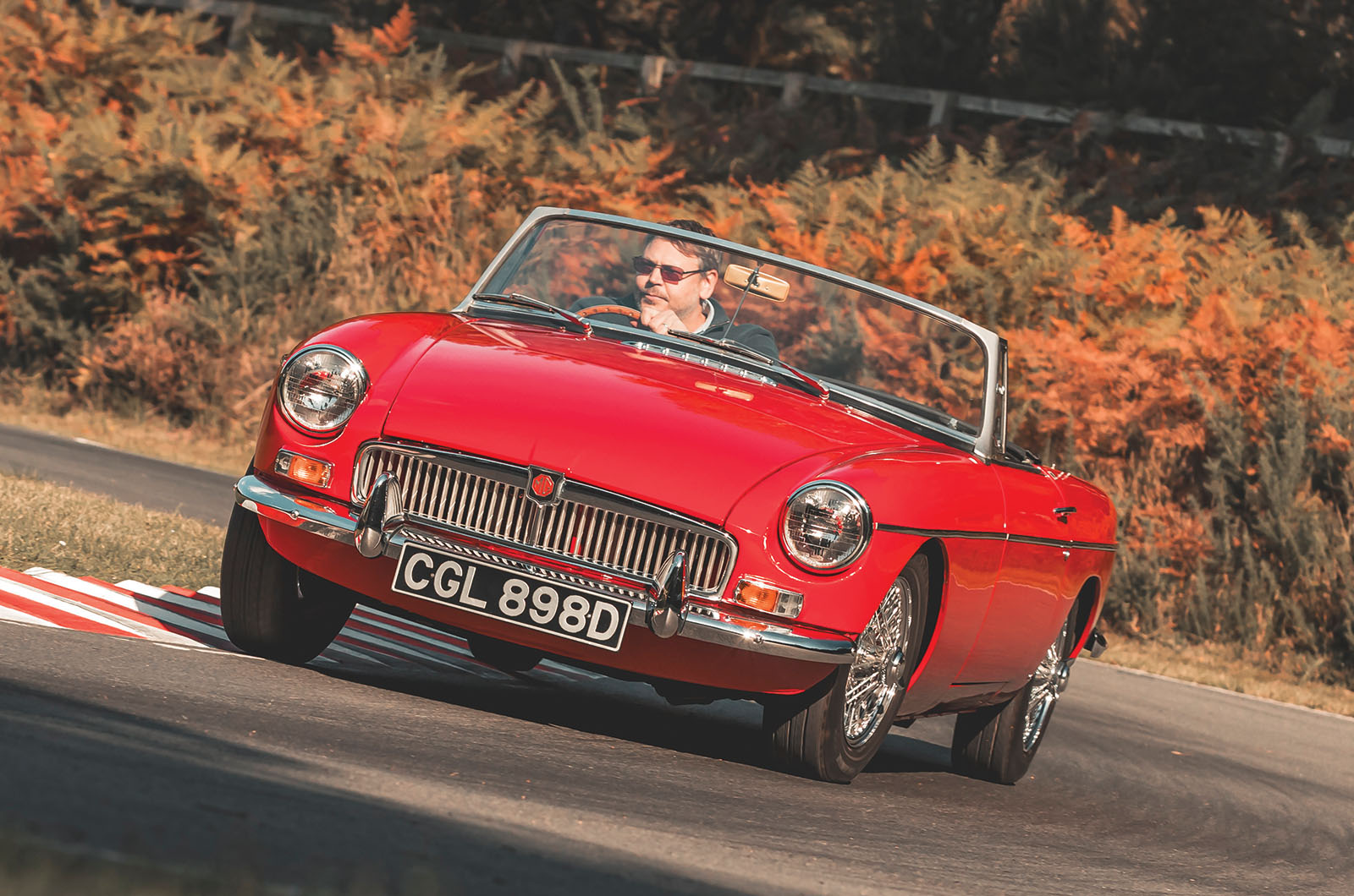 Classic & Sports Car – MGB vs rivals: six alternatives take on Abingdon’s classic champion