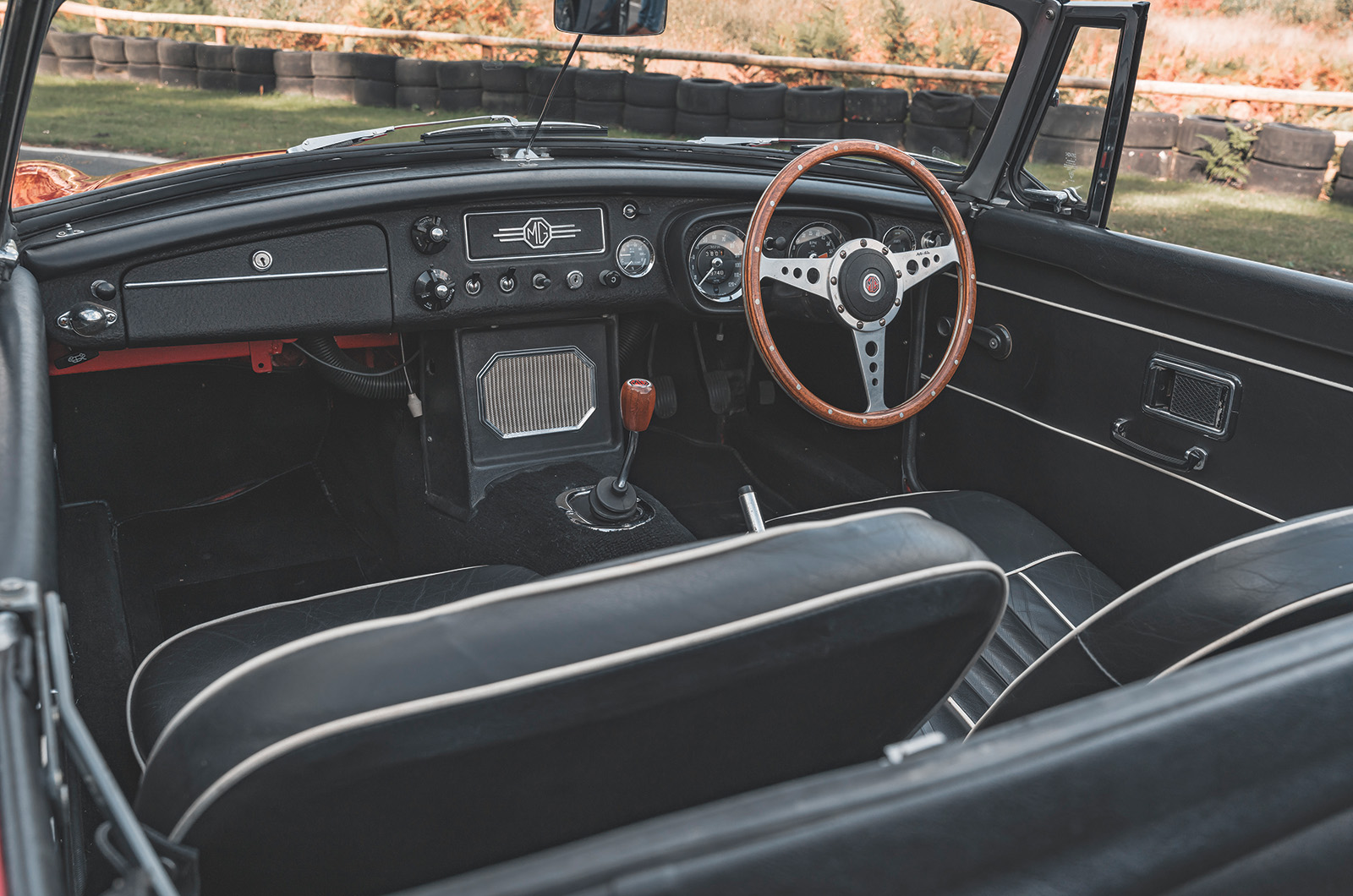 Classic & Sports Car – MGB vs rivals: six alternatives take on Abingdon’s classic champion