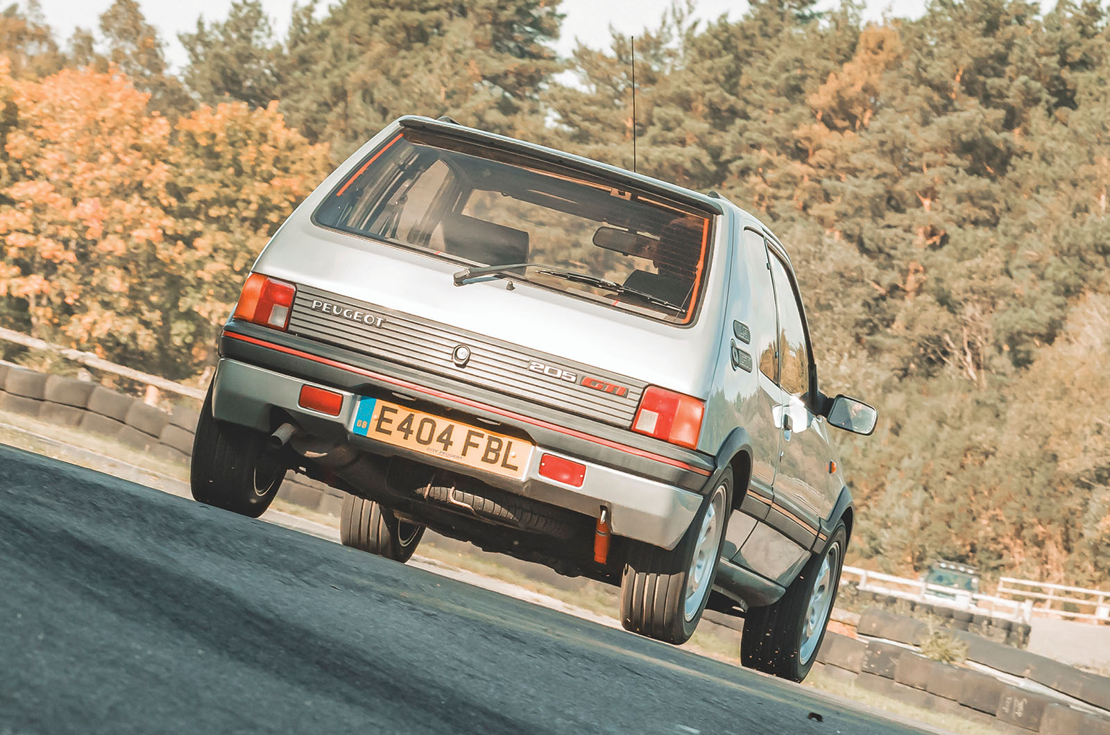 Classic & Sports Car – MGB vs rivals: six alternatives take on Abingdon’s classic champion