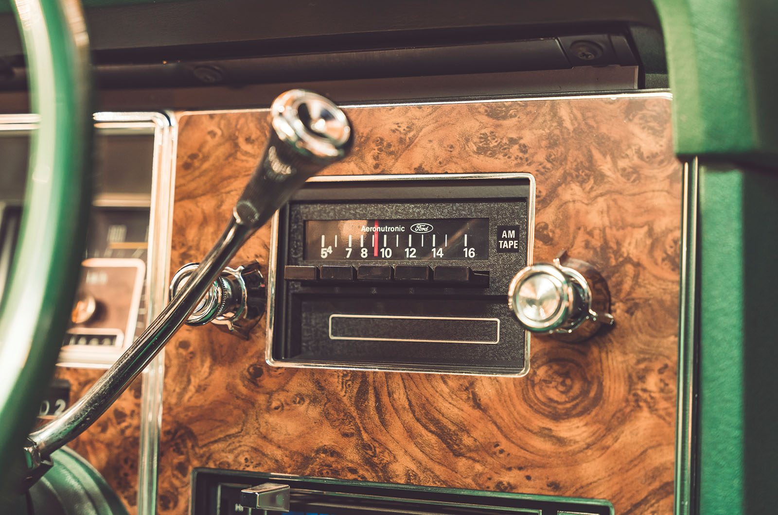 Classic & Sports Car – Mercury Monarch: grandeur out of a crisis