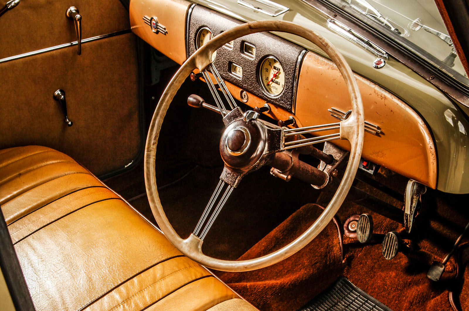 Classic & Sports Car – Morris Oxford vs Hillman Minx vs Austin Somerset: post-war Brits