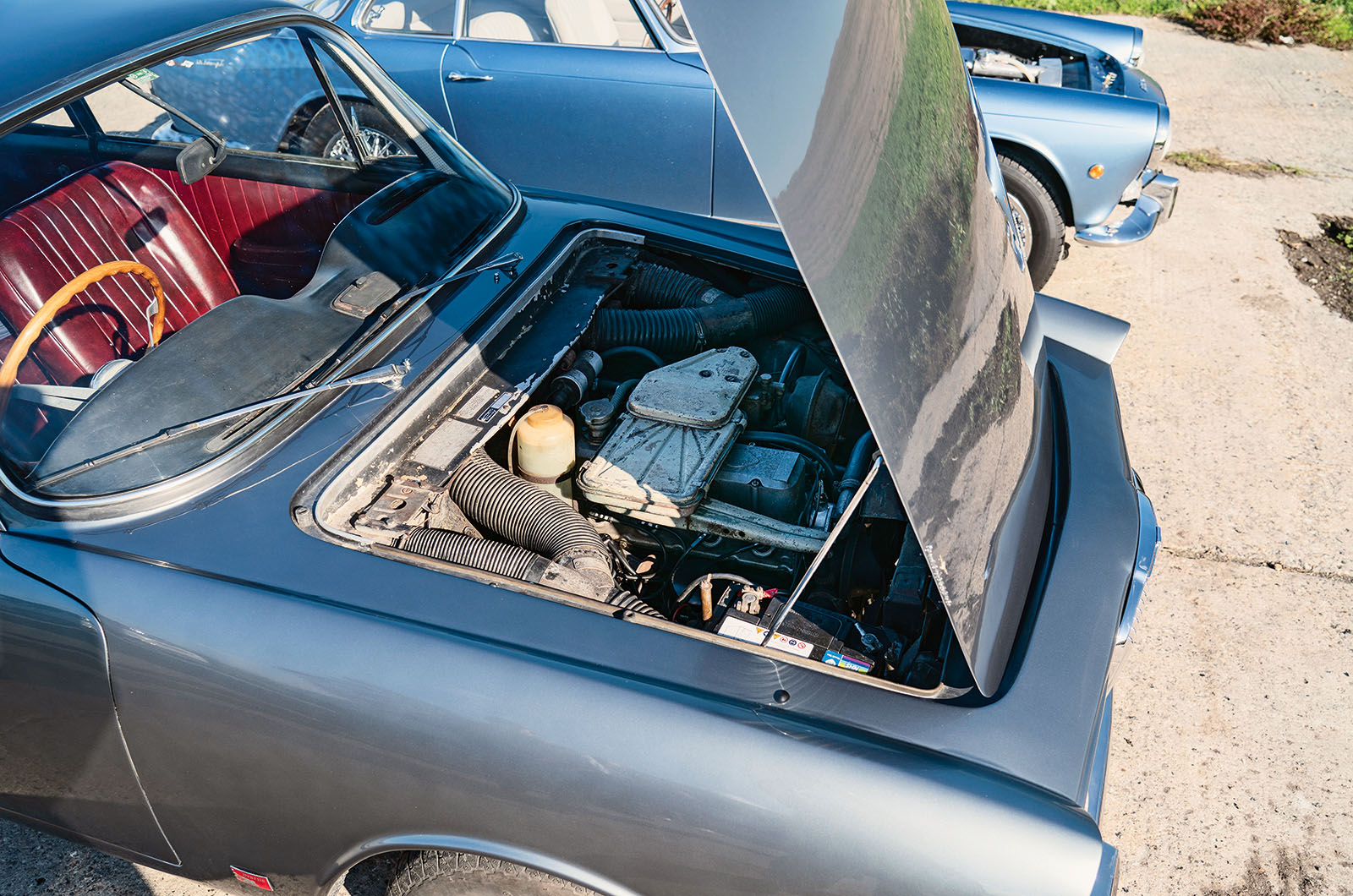 Classic & Sports Car – Triumph Italia 2000 vs Sunbeam Venezia: Latin lessons