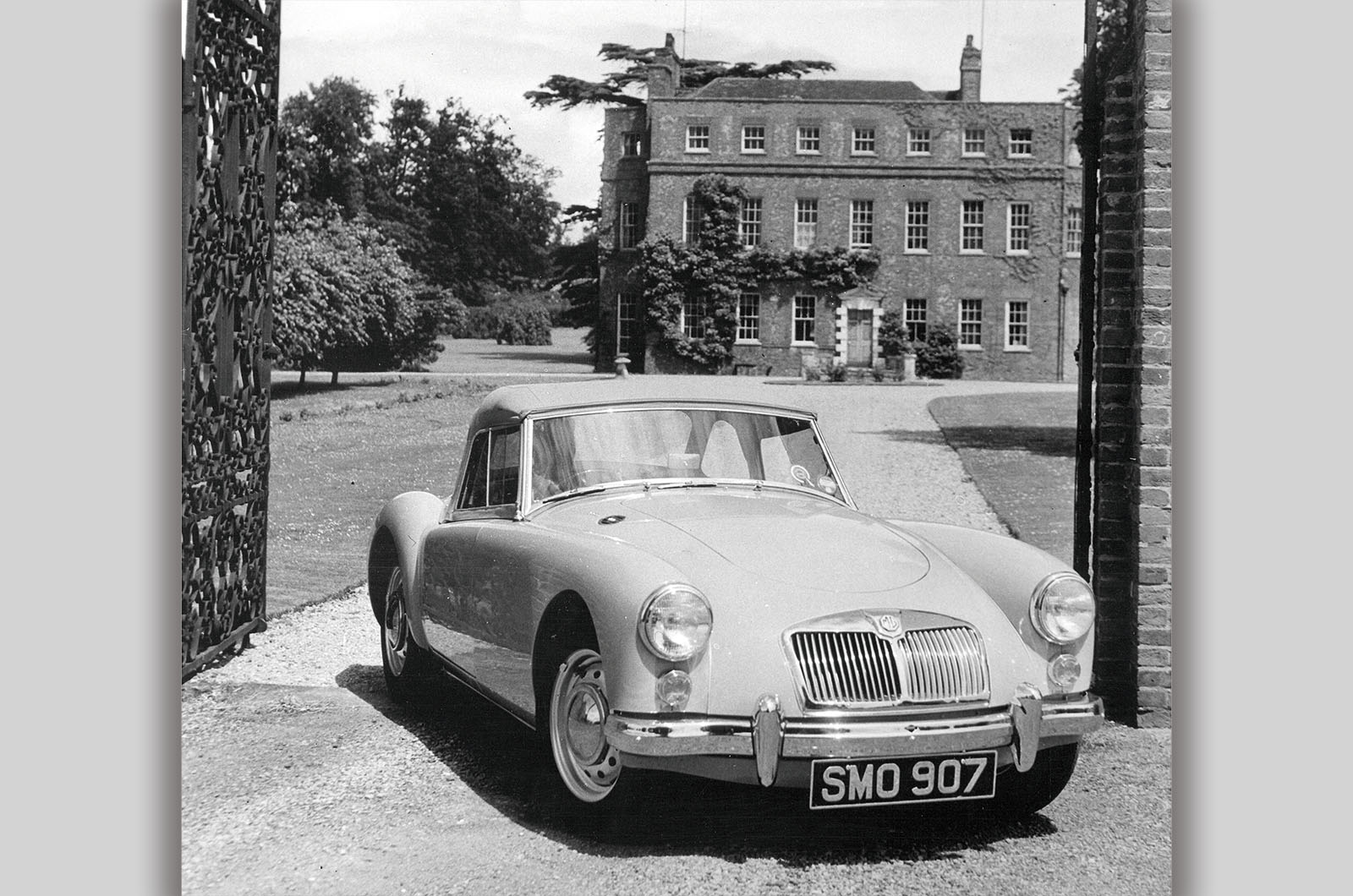 Classic & Sports Car – MGA: exploring Abingdon’s original test routes