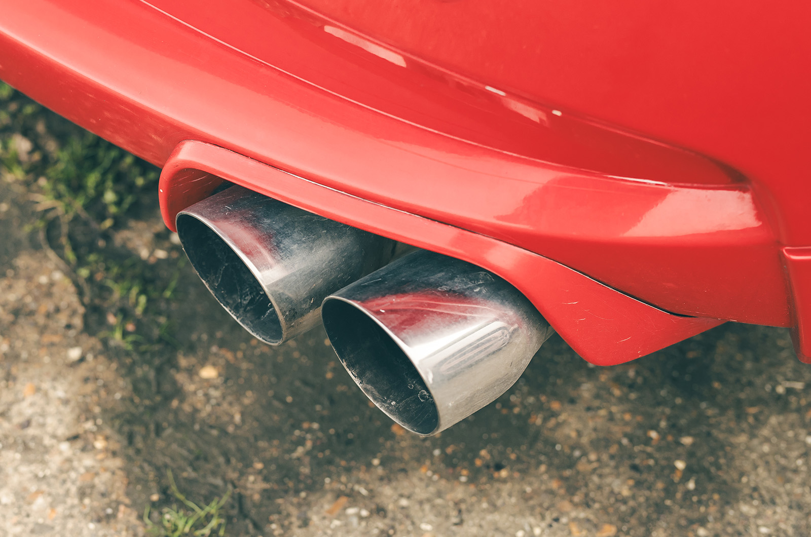 Classic & Sports Car – Vauxhall Monaros: hired muscle