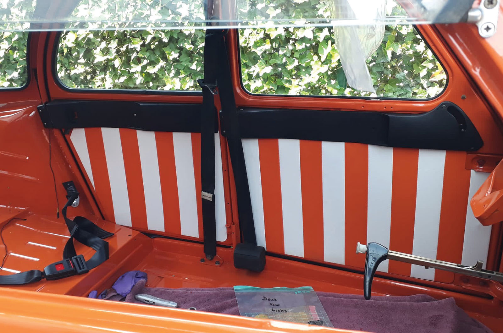 Classic & Sports Car – Your classic: Citroën 2CV Spot