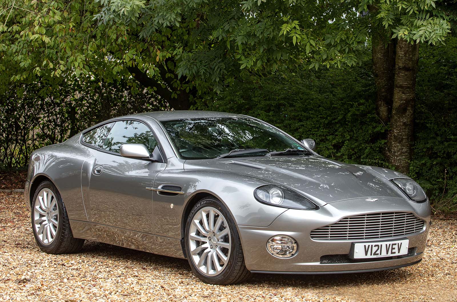 Classic & Sports Car – Buyer’s guide: Aston Martin V12 Vanquish