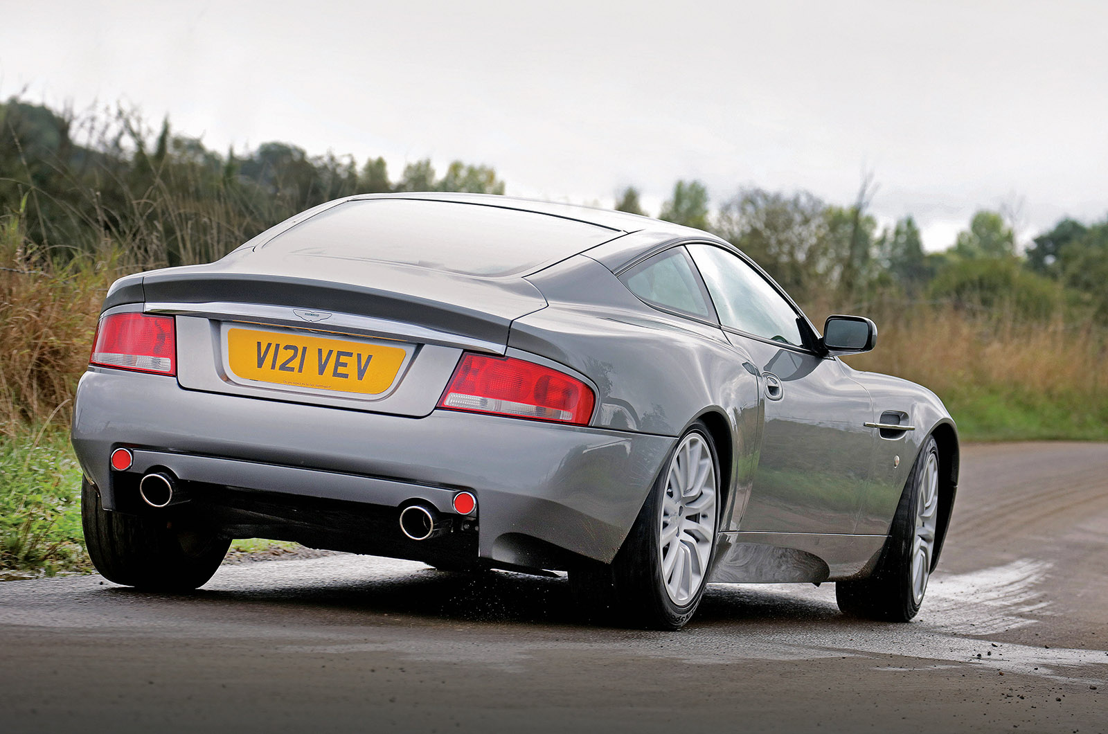 Classic & Sports Car – Buyer’s guide: Aston Martin V12 Vanquish