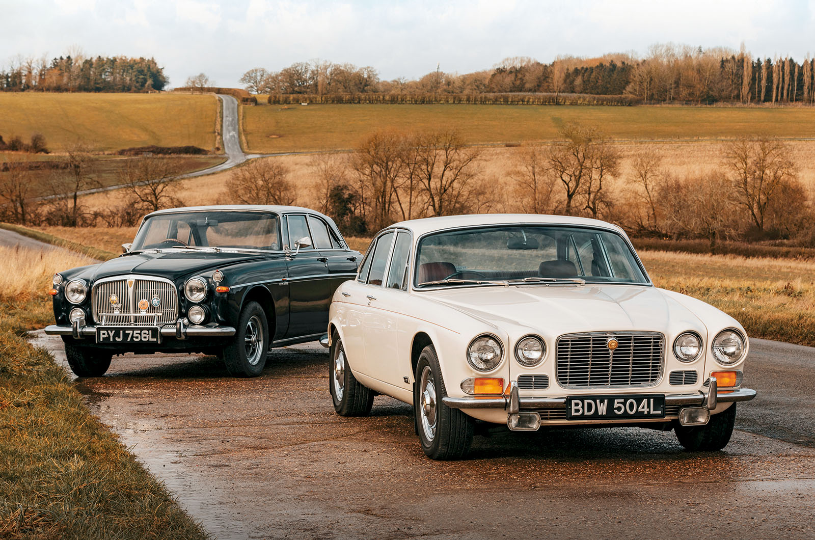 Classic & Sports Car – Jaguar XJ6 2.8 vs Rover 3.5 Litre Coupé: changing of the guard