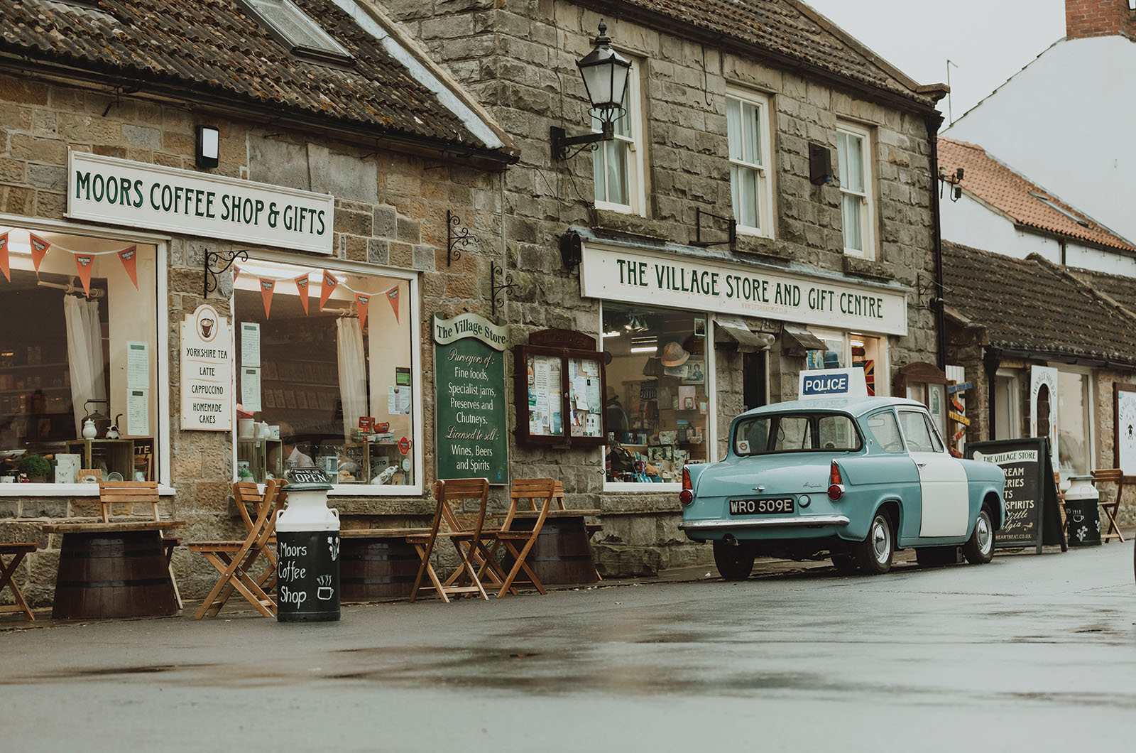 Classic & Sports Car – Mercedes-Benz 420SL in Yorkshire: exploring God’s own country