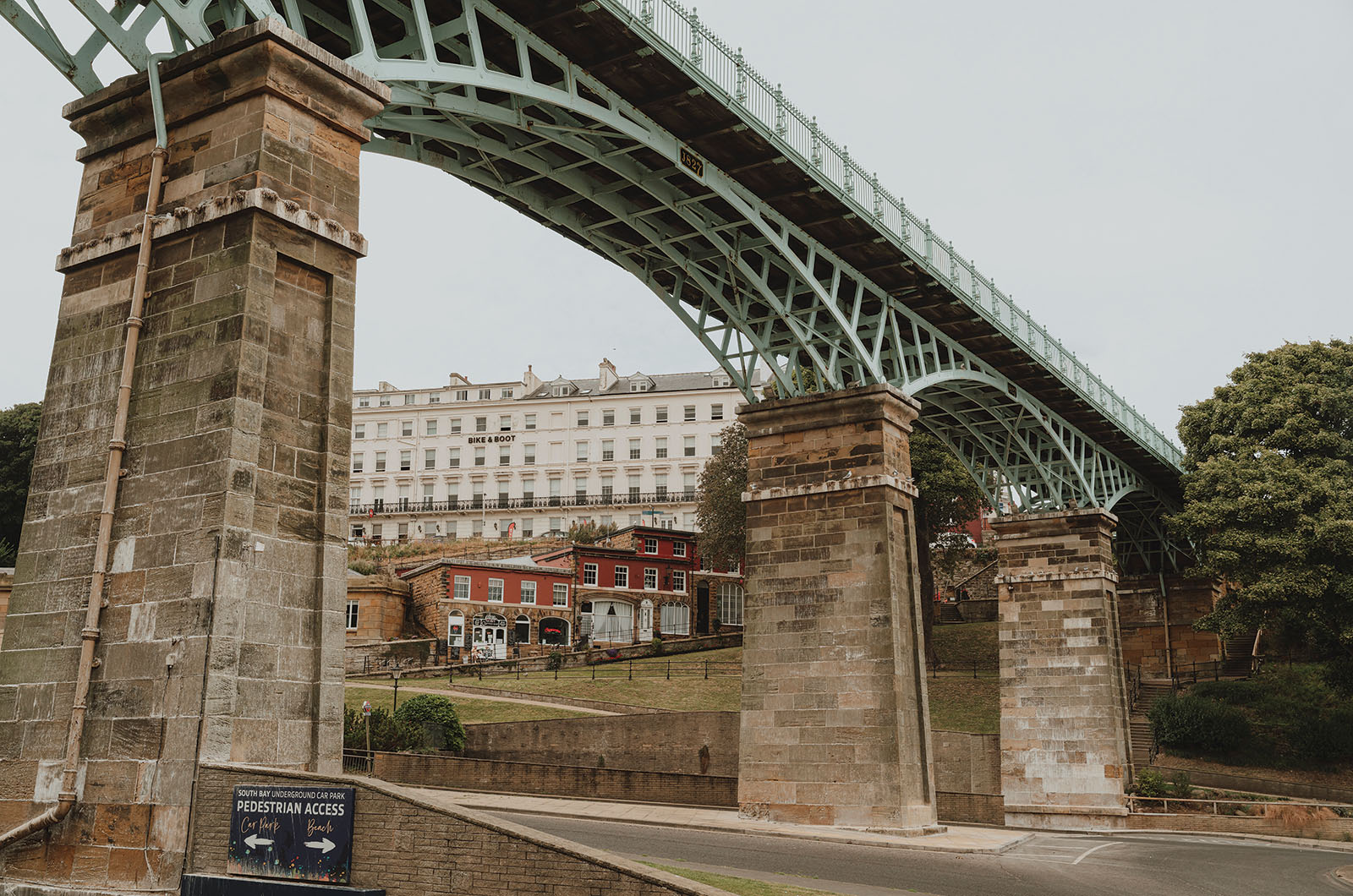 Classic & Sports Car – Mercedes-Benz 420SL in Yorkshire: exploring God’s own country