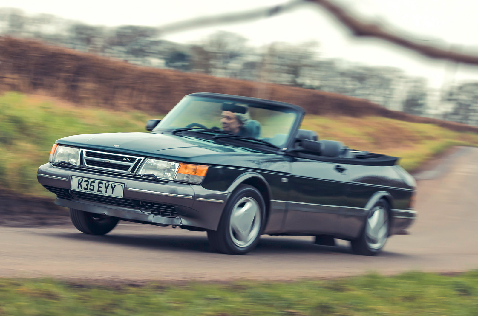 Classic & Sports Car – Saab 900s: safe as houses