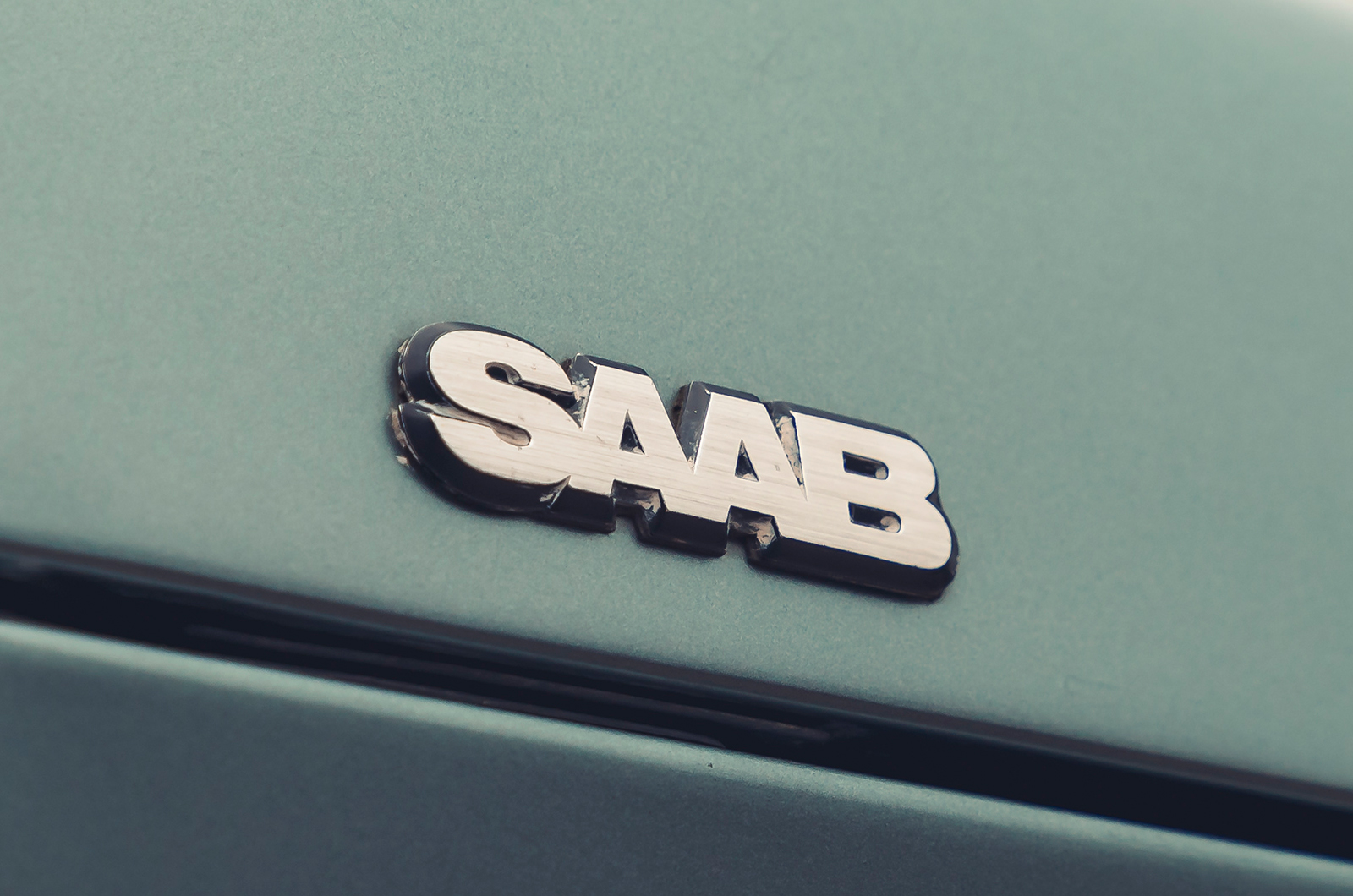 Classic & Sports Car – Saab 900s: safe as houses