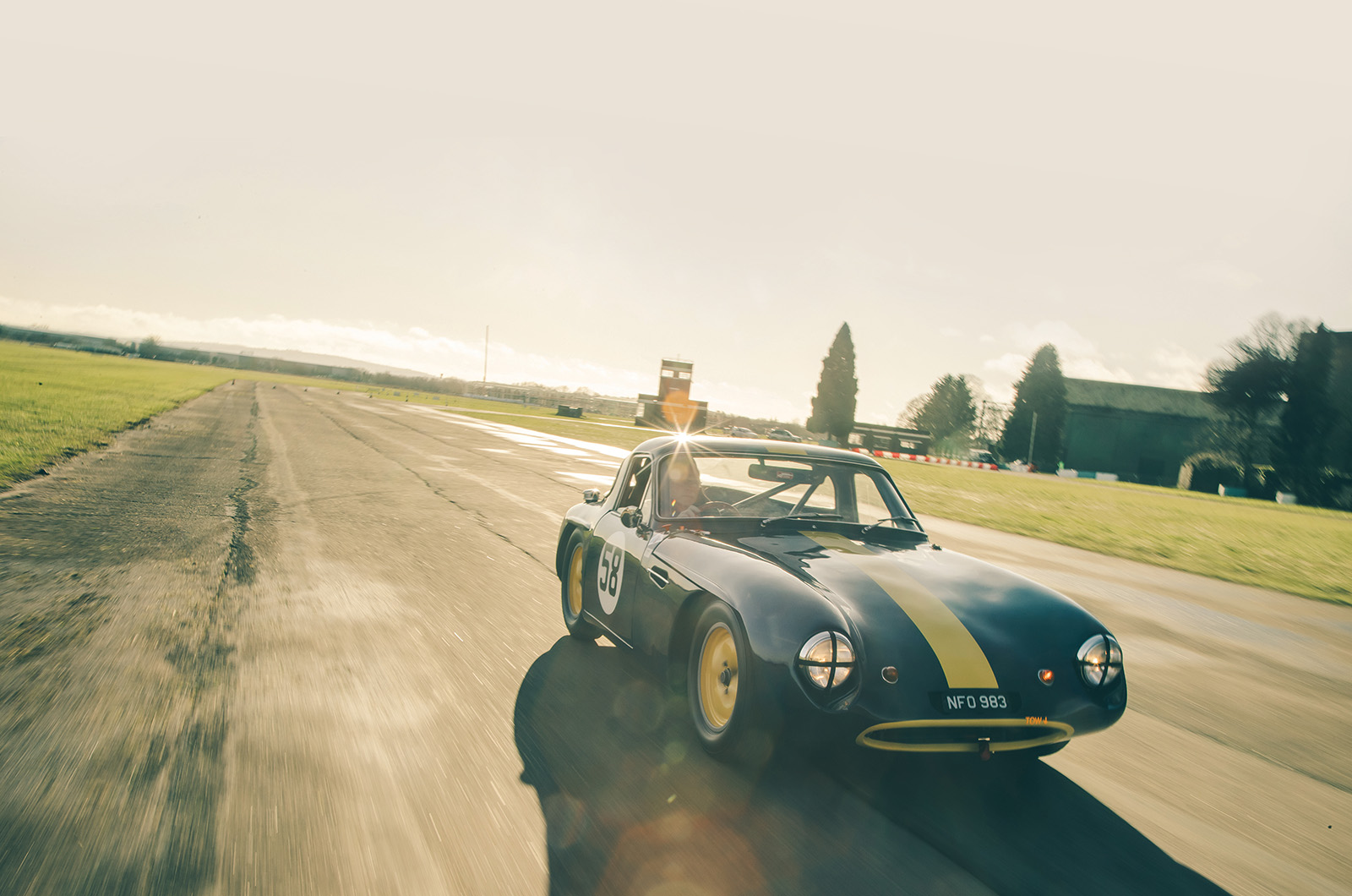 Classic & Sports Car – TVR Grantura: slip-sliding away