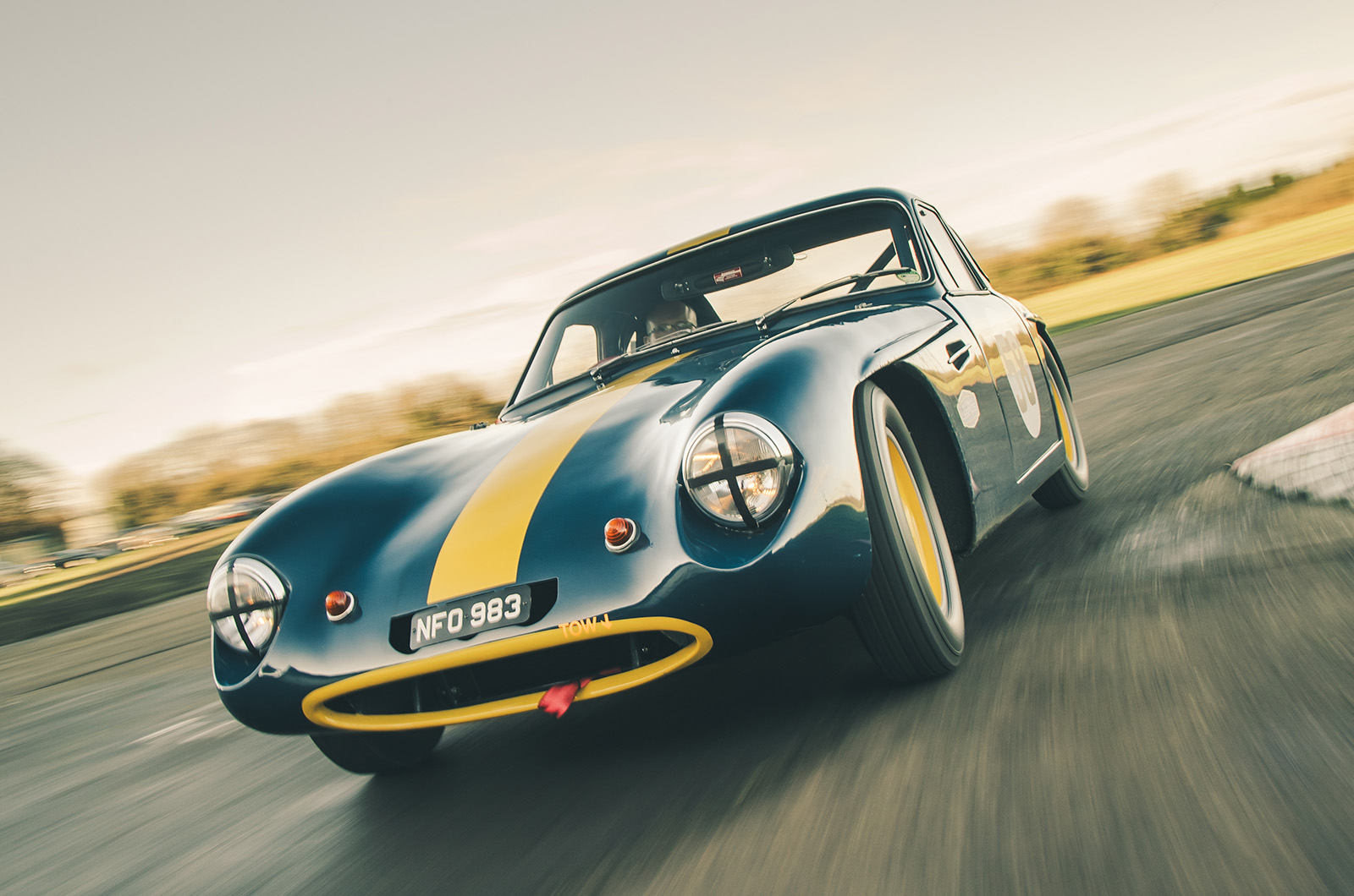 Classic & Sports Car – TVR Grantura: slip-sliding away