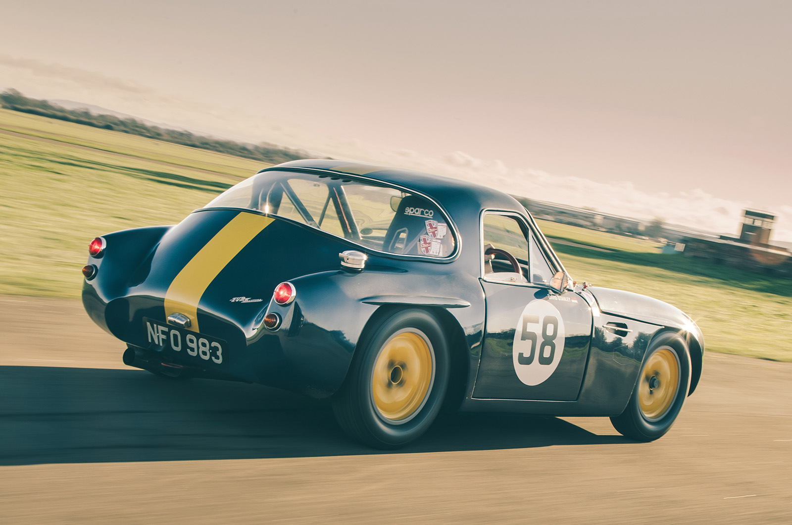 Classic & Sports Car – TVR Grantura: slip-sliding away