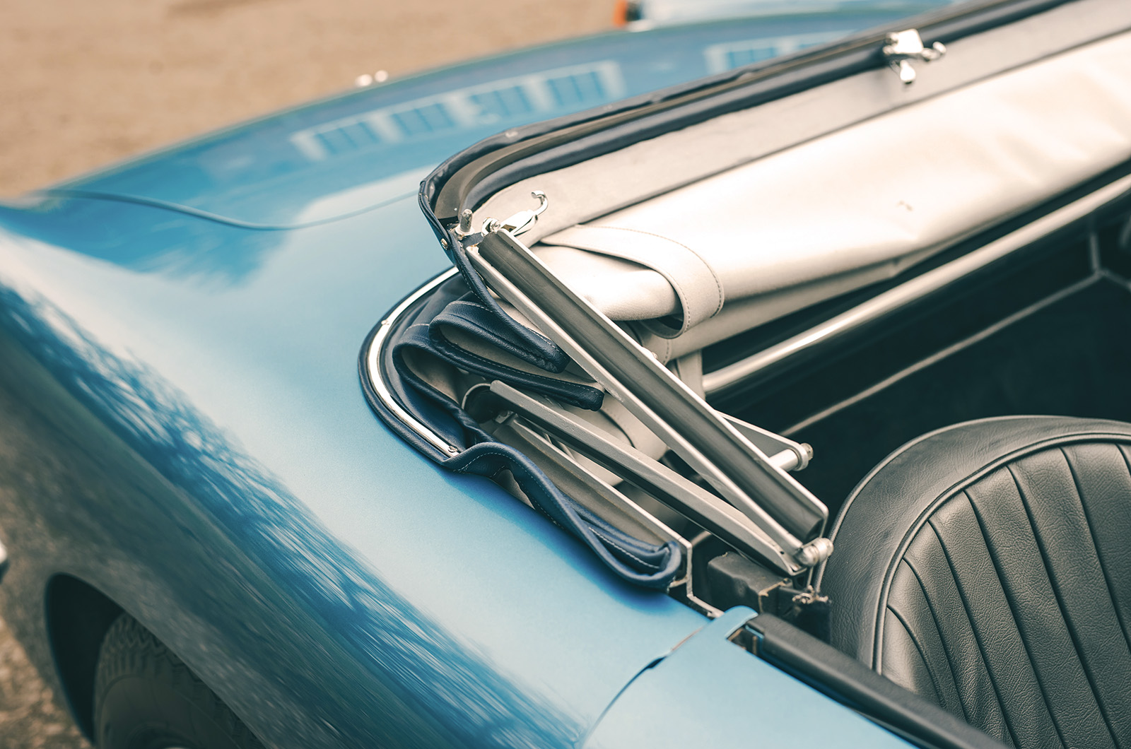 Classic & Sports Car – AC MA 200: missed opportunity