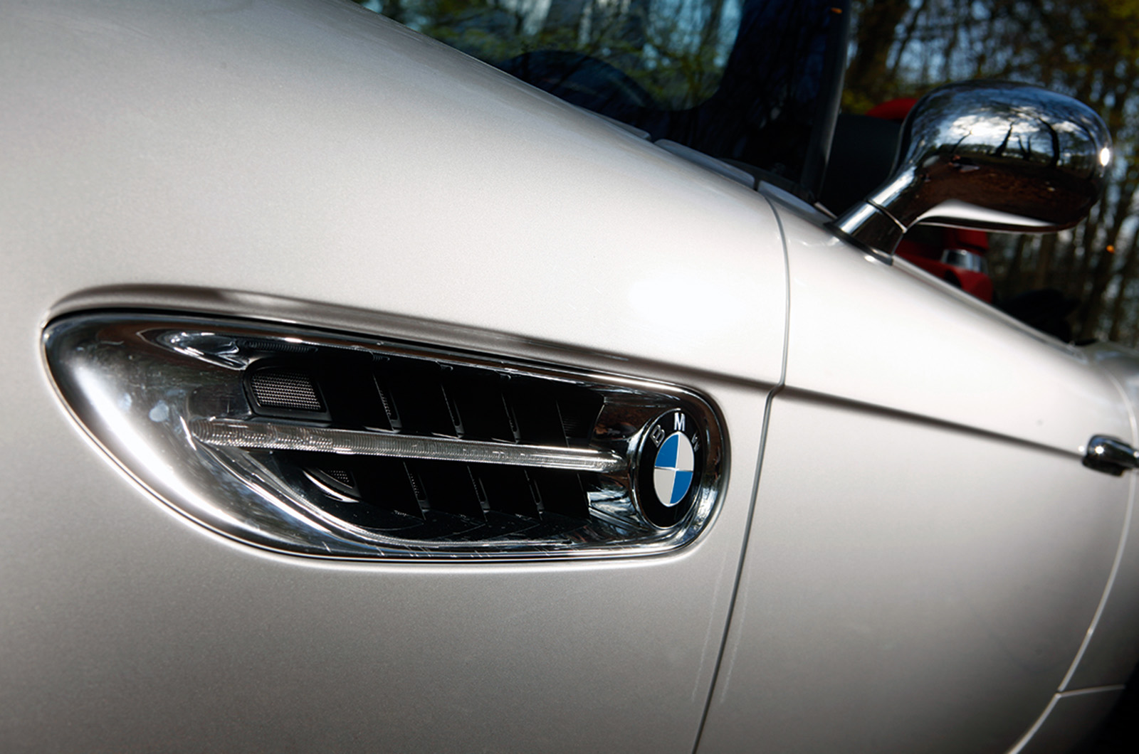 Classic & Sports Car – BMW Z8: history repeating?