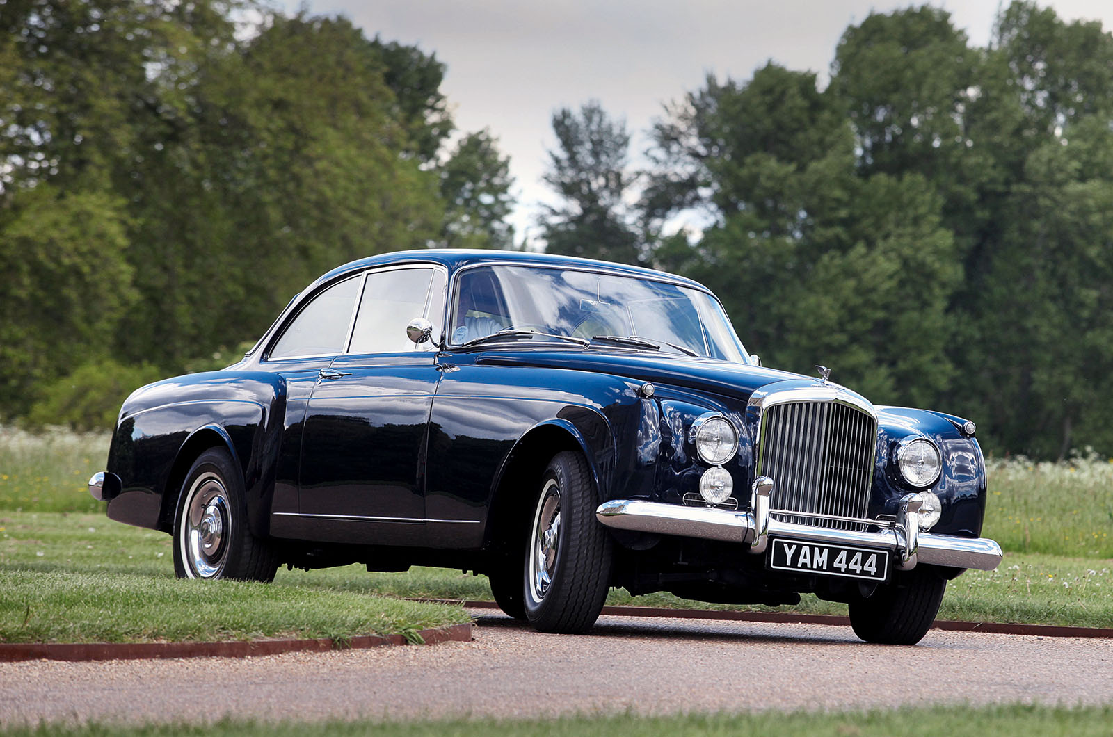 Classic & Sports Car – Bentley Continentals: style, speed and luxury