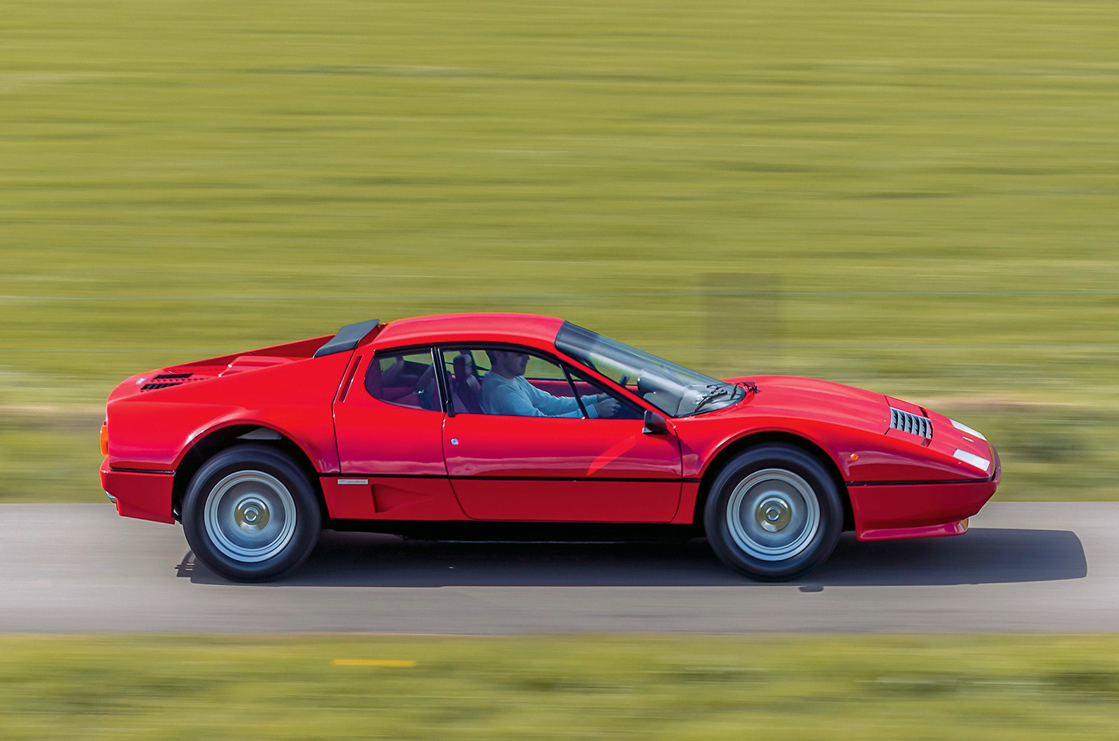 Classic & Sports Car – Ferrari 365GT4 BB vs 512BB vs 512BBi: boxing clever