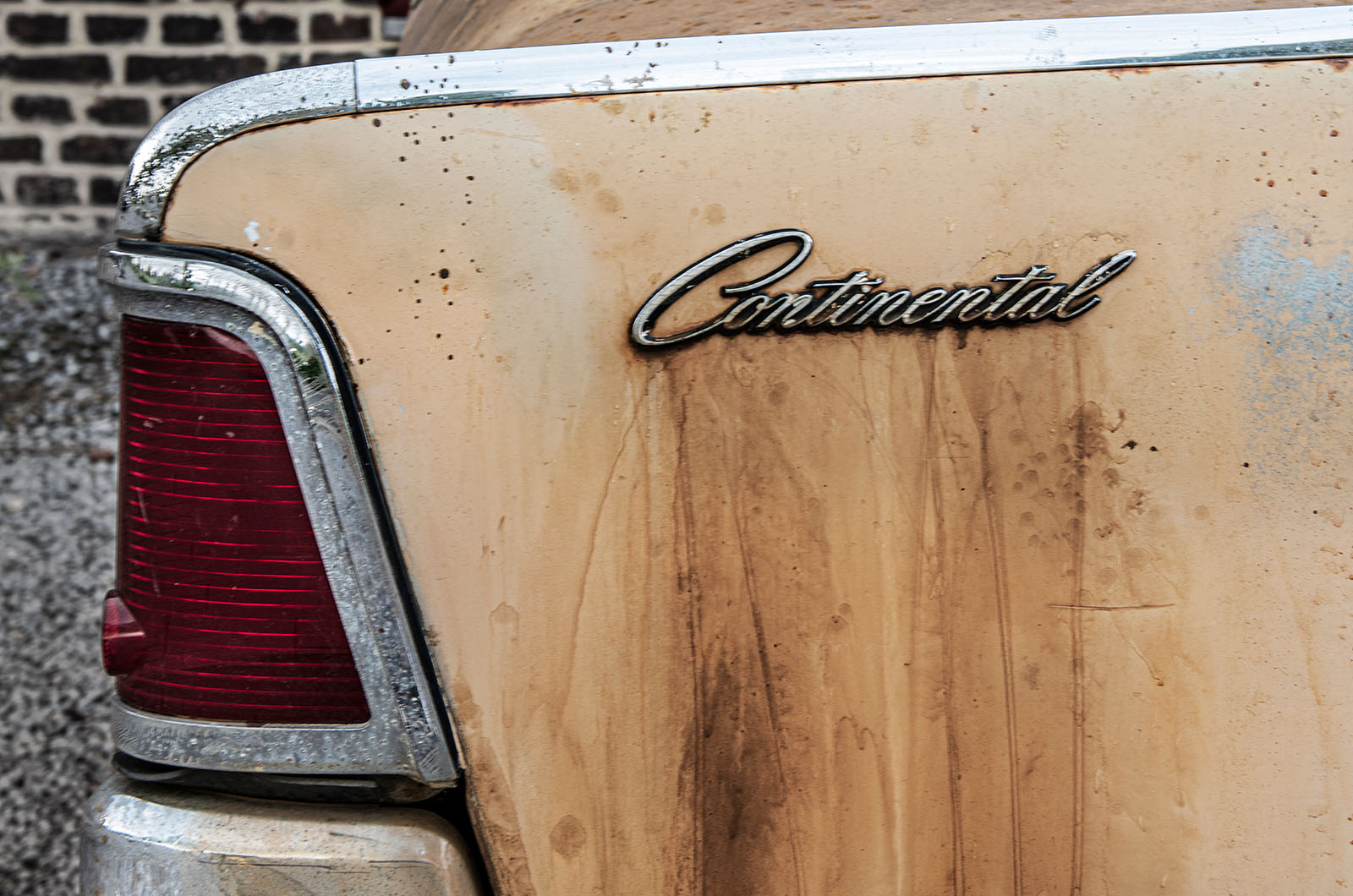 Classic & Sports Car – Lincoln, Buick and Packard: rust in peace