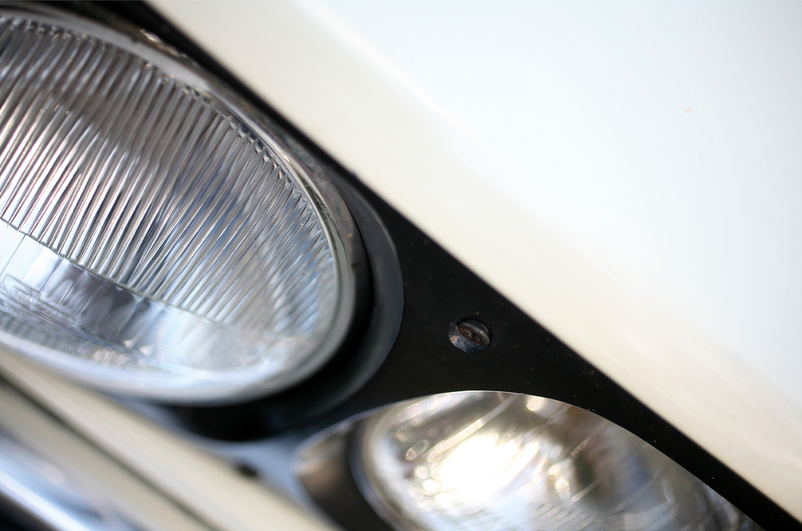 Classic & Sports Car – MGB GT vs Triumph TR7 vs Reliant Scimitar GTE: all-weather heroes