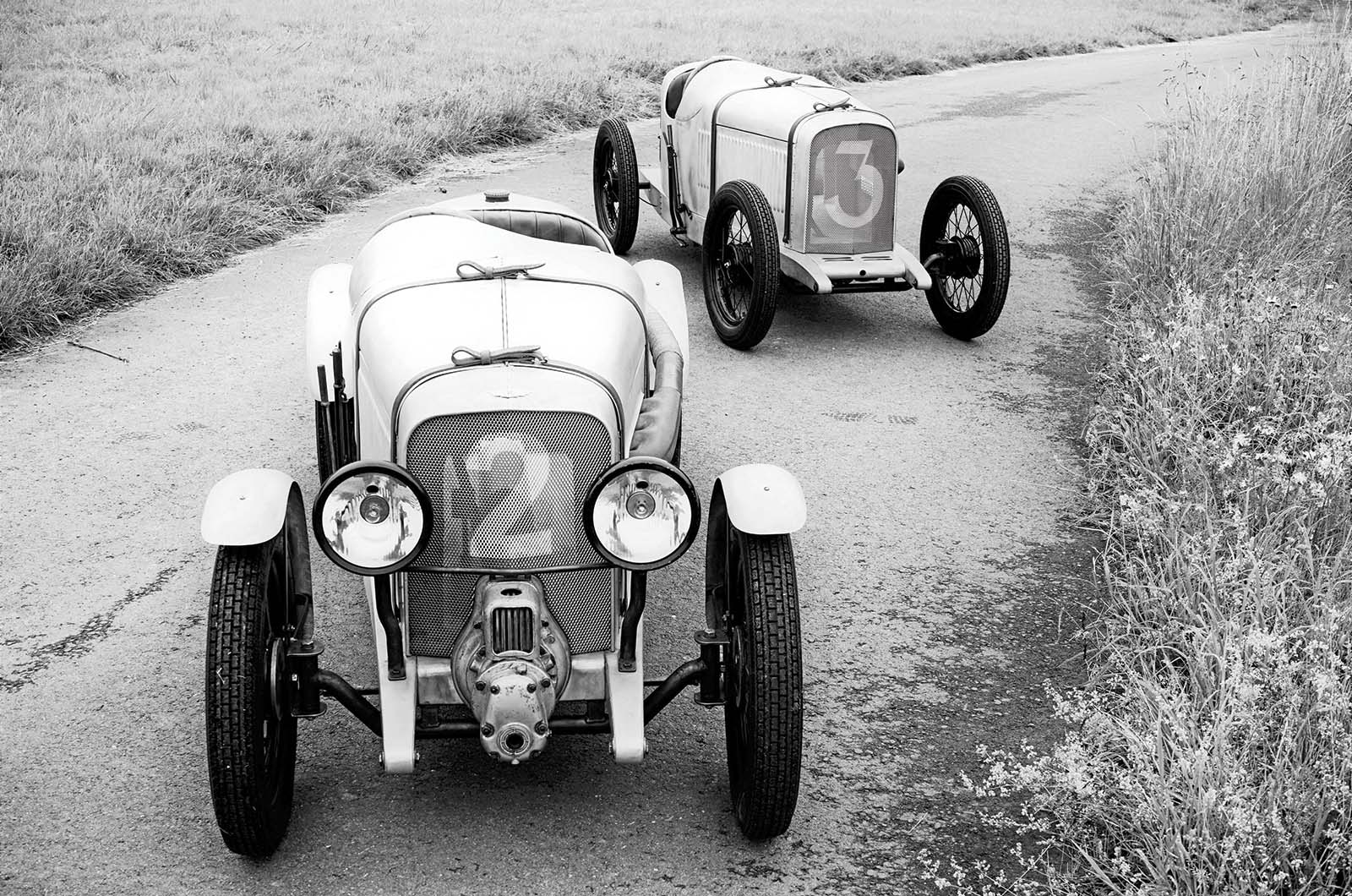 Classic & Sports Car – Motoring art: Ole Koch