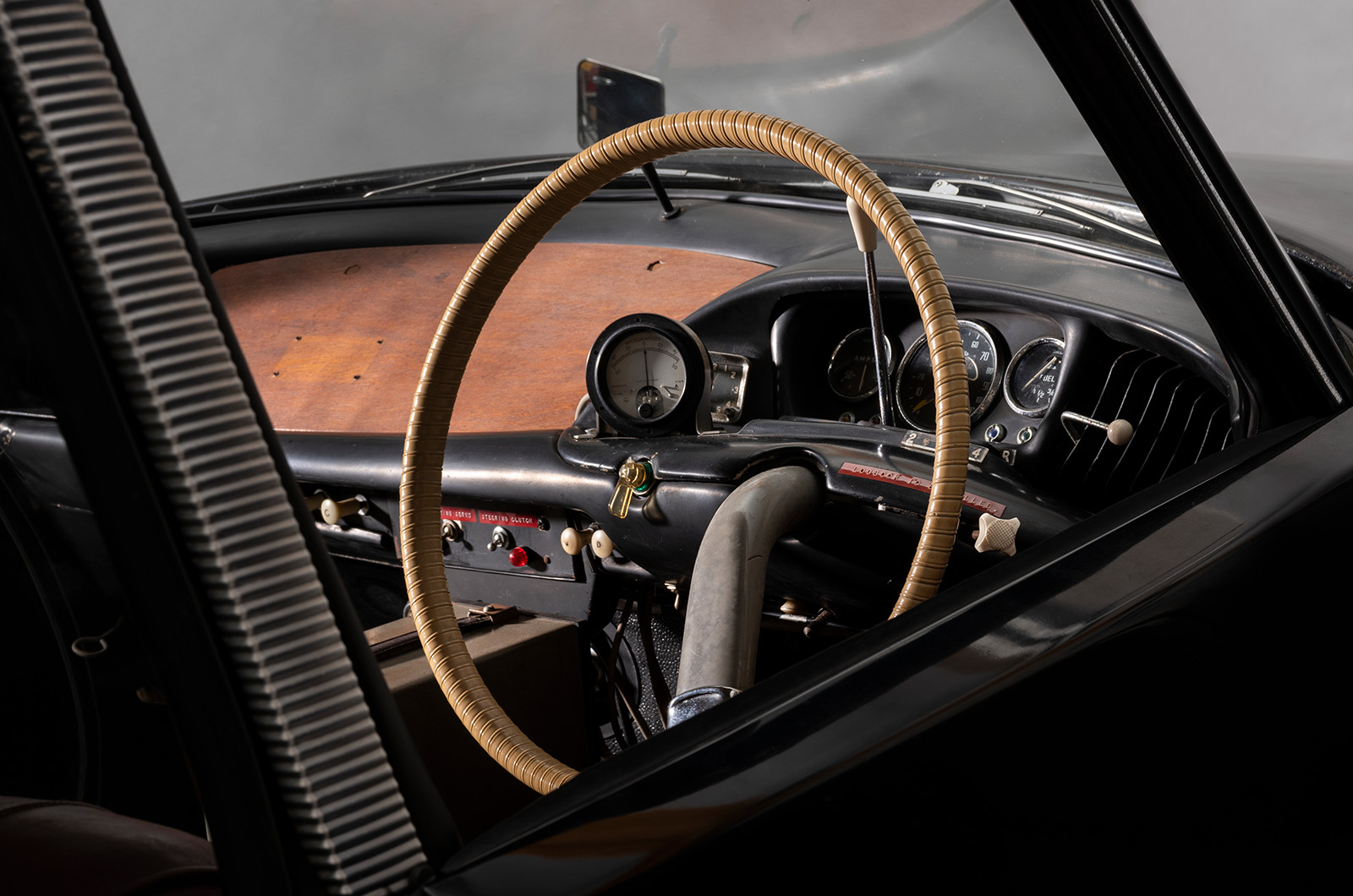 Classic & Sports Car – Self-driving Citroën DS: Britain’s 1960s pioneer