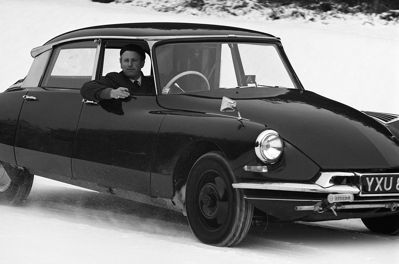 Classic & Sports Car – Self-driving Citroën DS: Britain’s 1960s pioneer